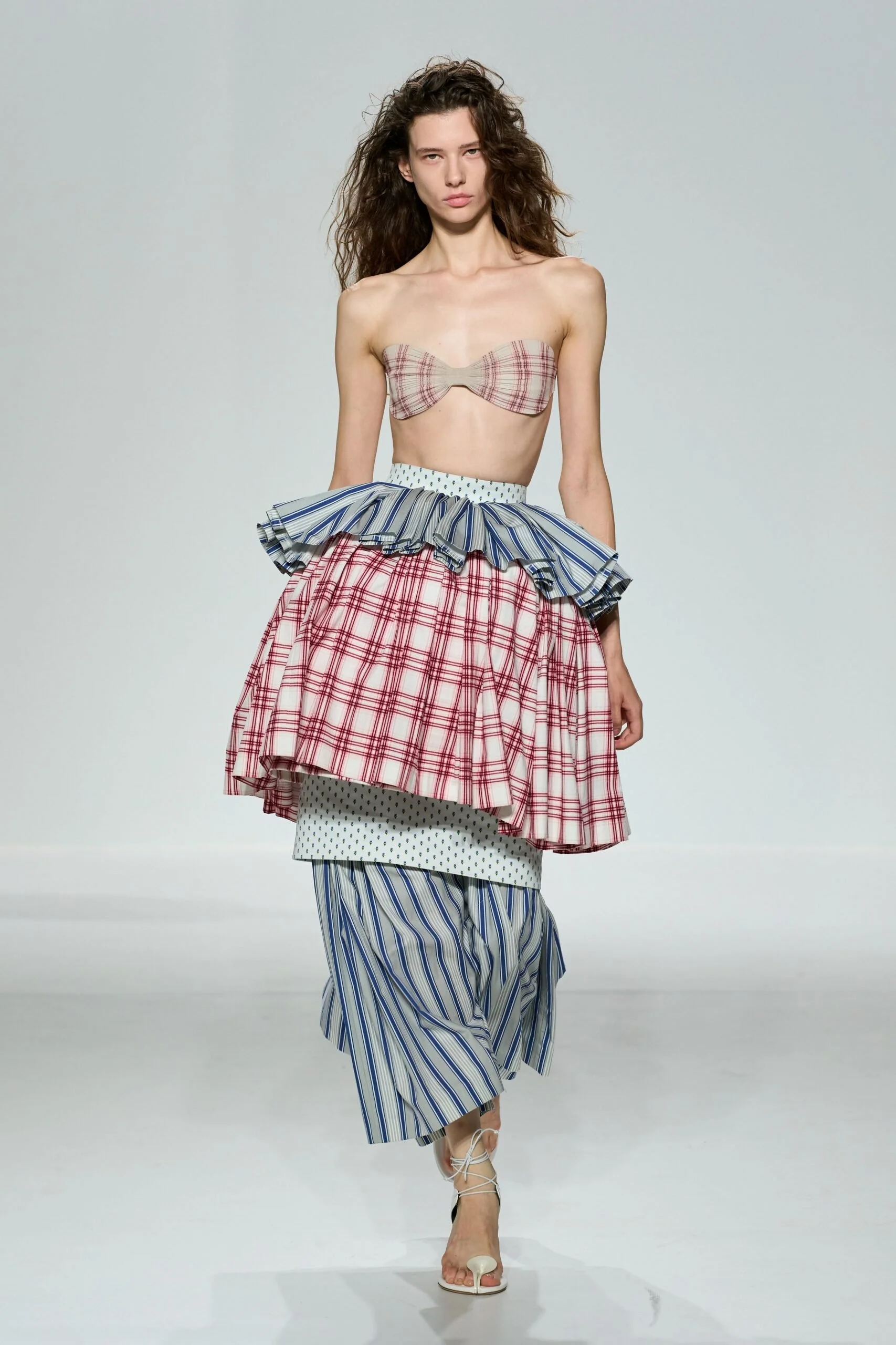 jean-paul-gaultier-spring-2027-ready-to-wear-look-34-scaled.jpg