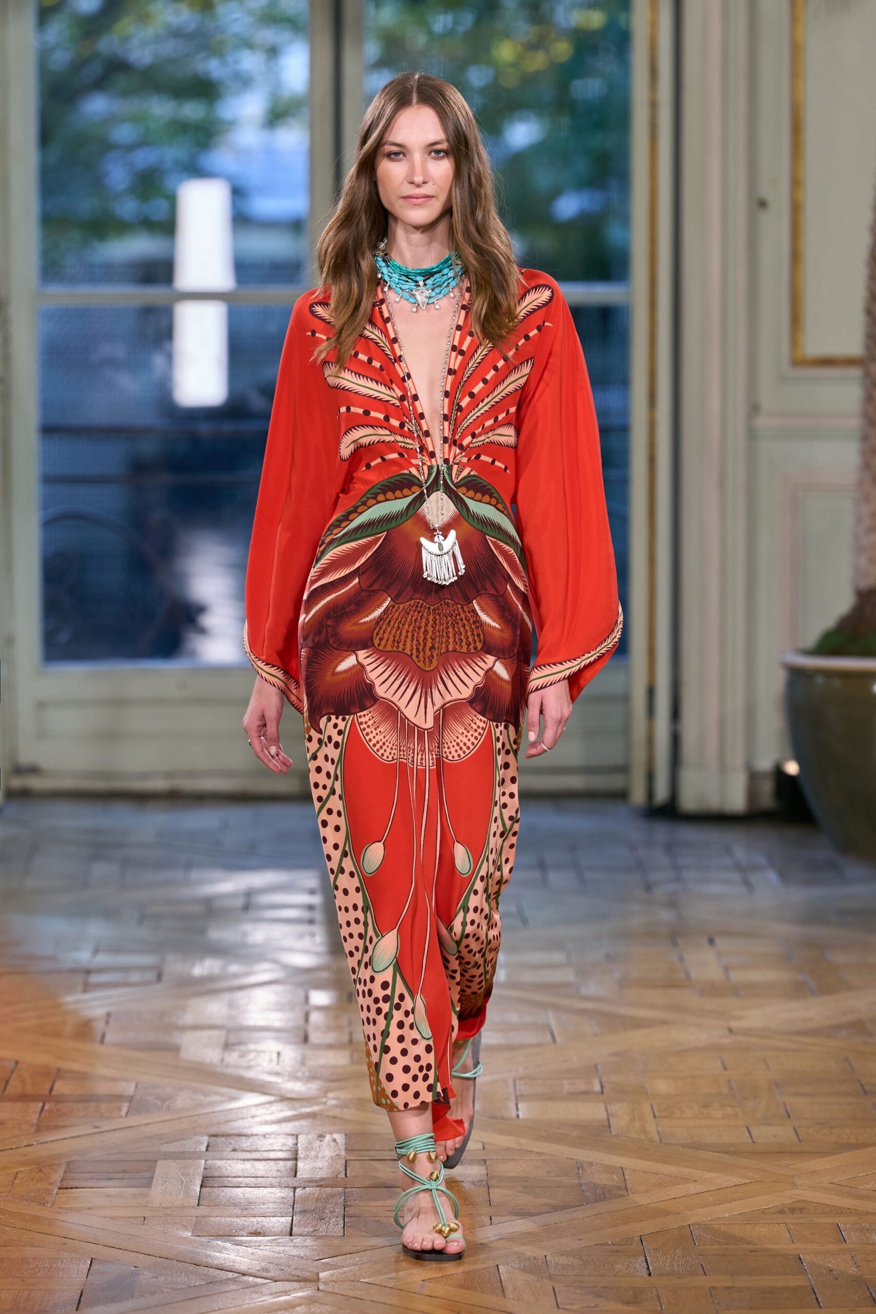 johanna-ortiz-spring-2027-ready-to-wear-look-05-scaled.jpg