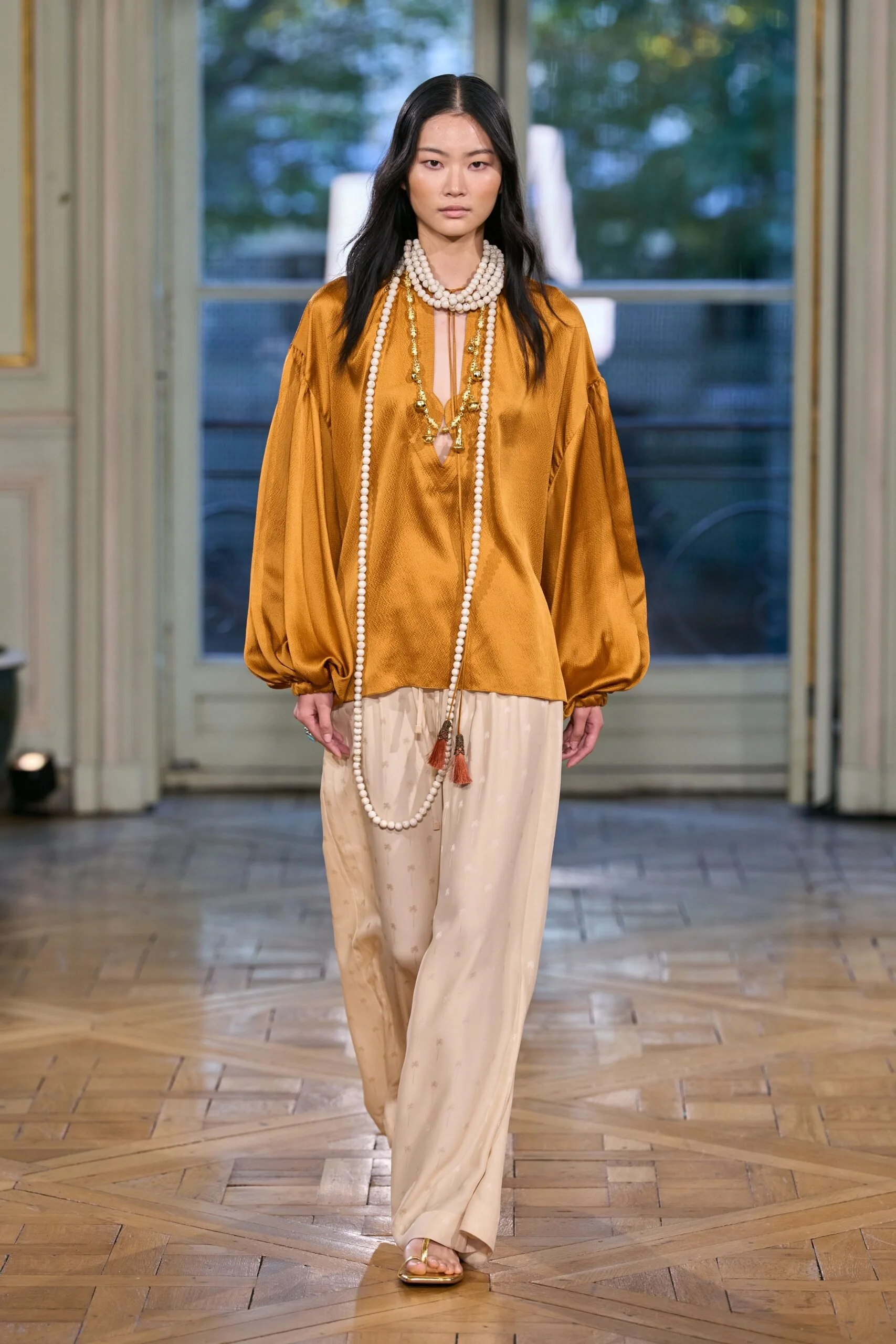 johanna-ortiz-spring-2027-ready-to-wear-look-11-scaled.jpg