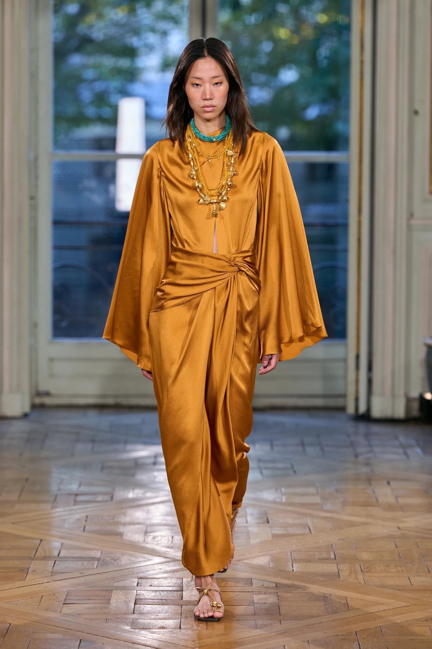 johanna-ortiz-spring-2027-ready-to-wear-look-14-scaled.jpg
