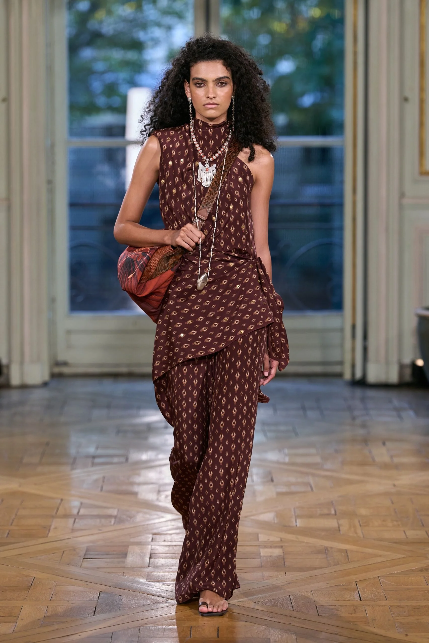 johanna-ortiz-spring-2027-ready-to-wear-look-16-scaled.jpg