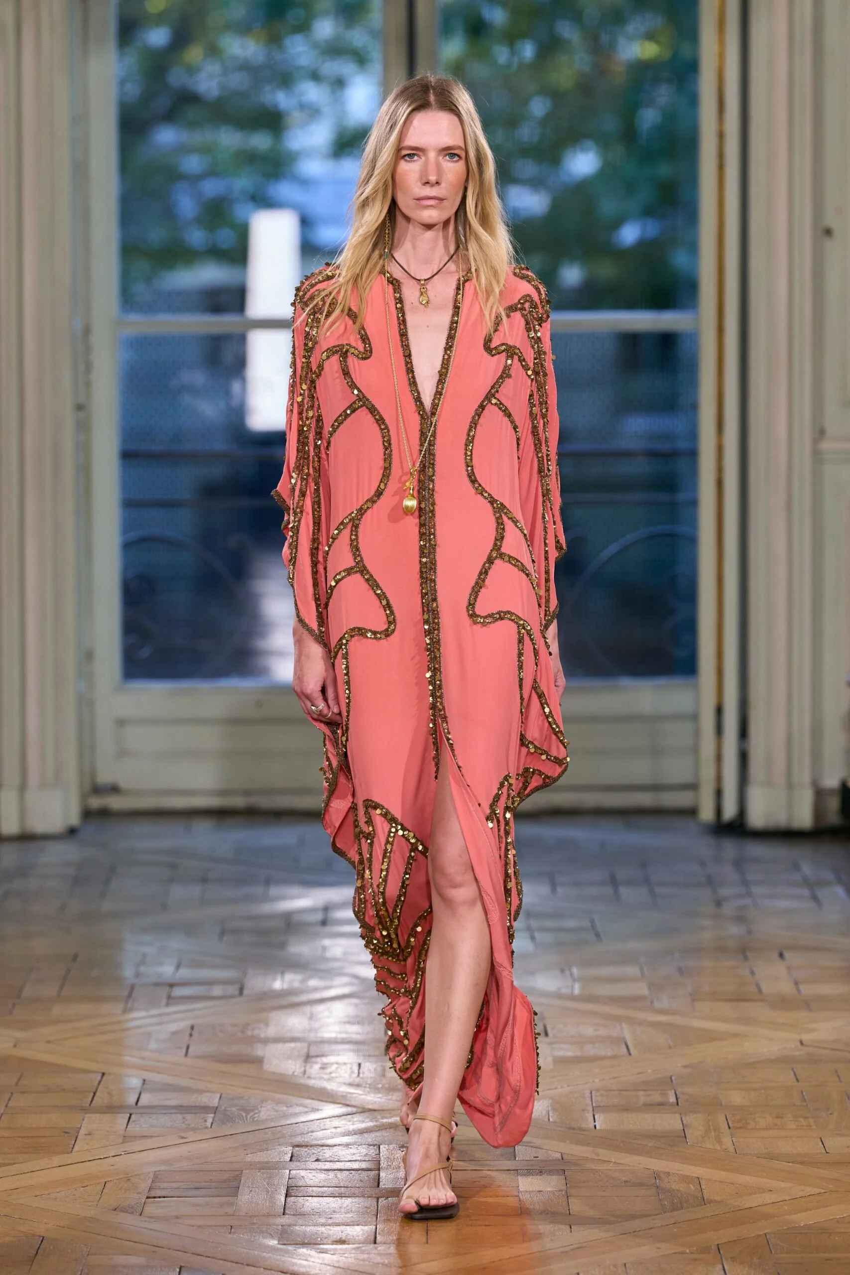 johanna-ortiz-spring-2027-ready-to-wear-look-21-scaled.jpg