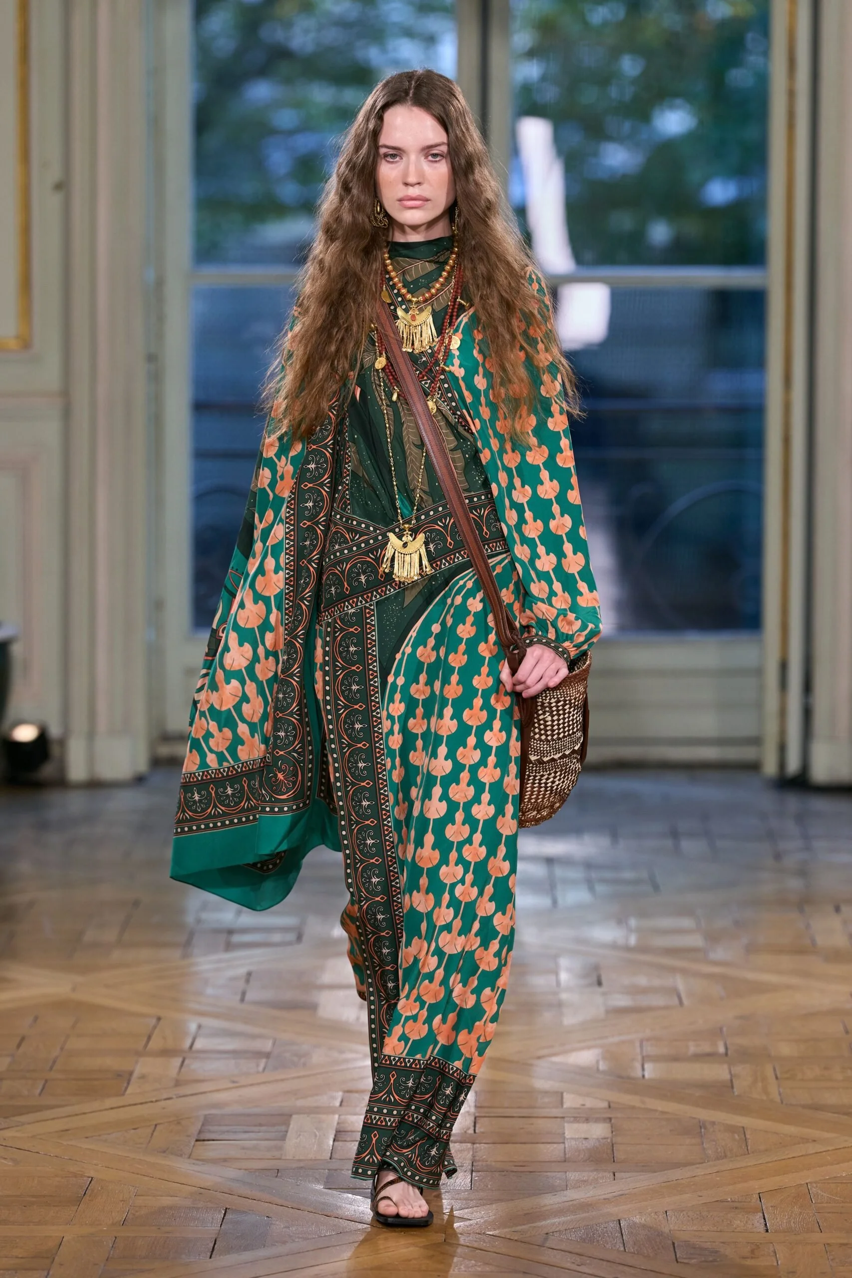 johanna-ortiz-spring-2027-ready-to-wear-look-26-scaled.jpg