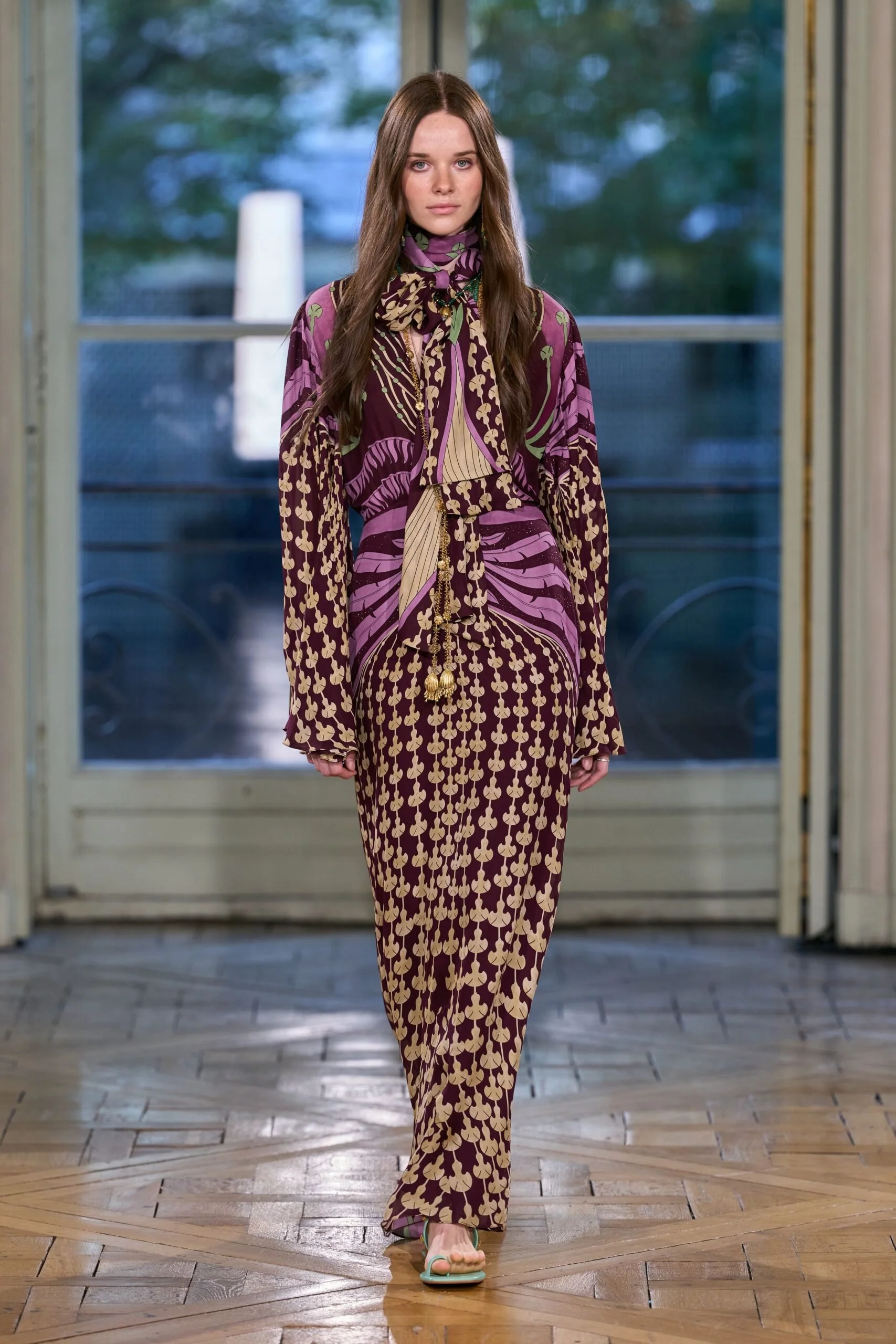 johanna-ortiz-spring-2027-ready-to-wear-look-30-scaled.jpg