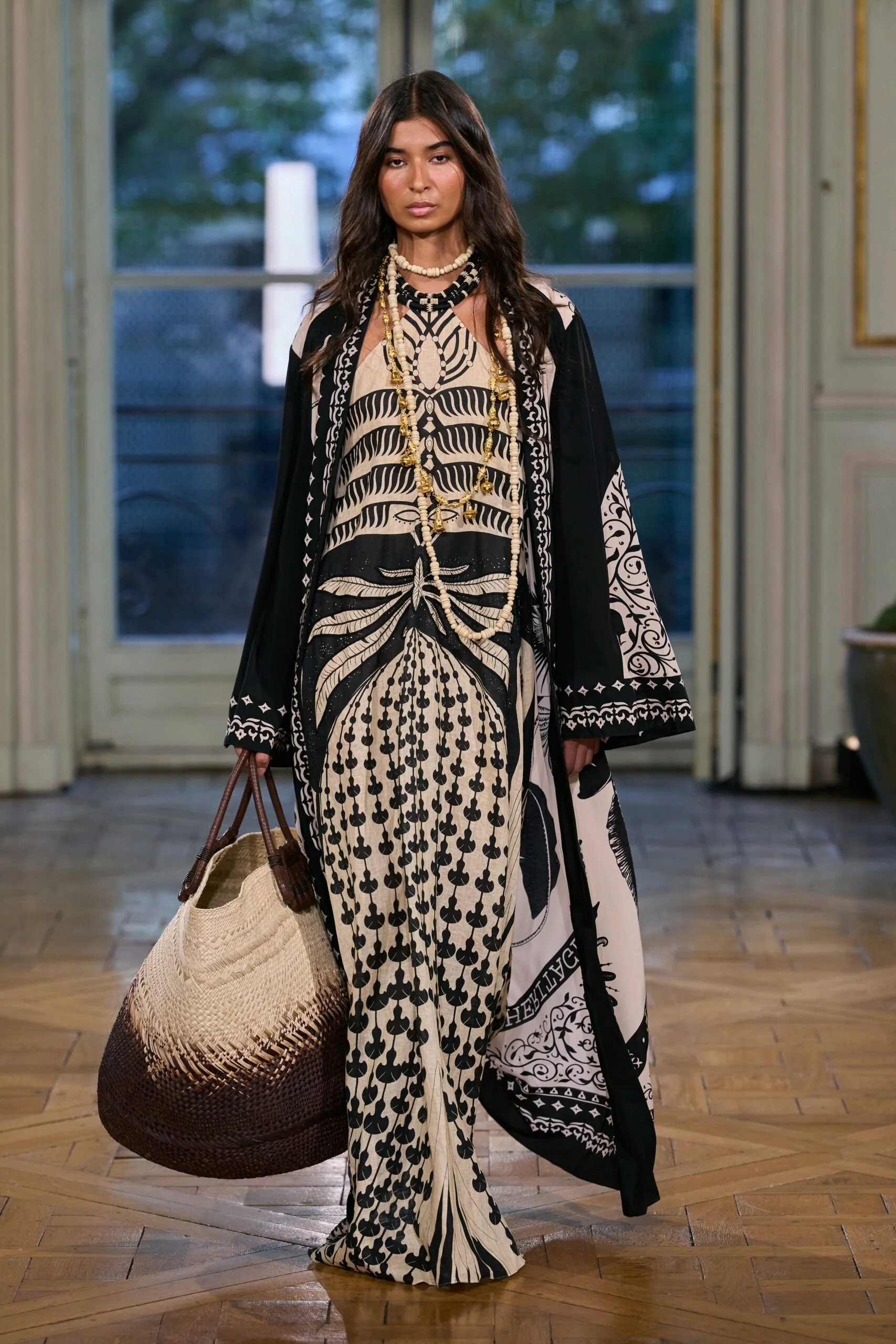 johanna-ortiz-spring-2027-ready-to-wear-look-33-scaled.jpg