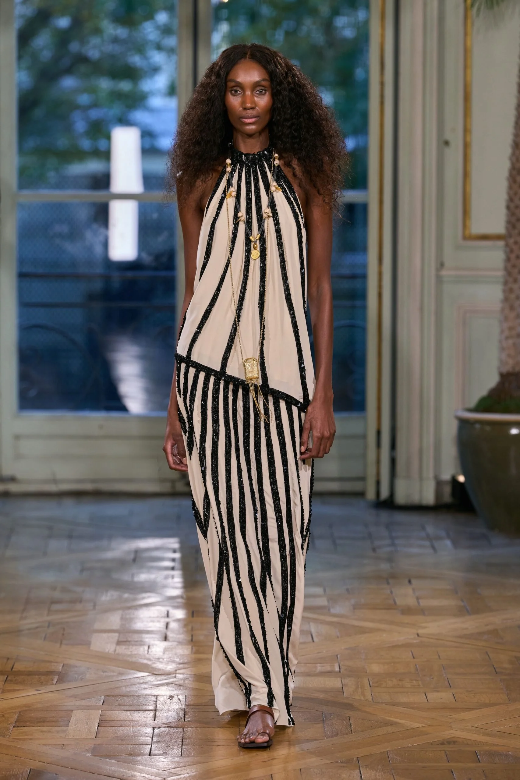 johanna-ortiz-spring-2027-ready-to-wear-look-35-scaled.jpg