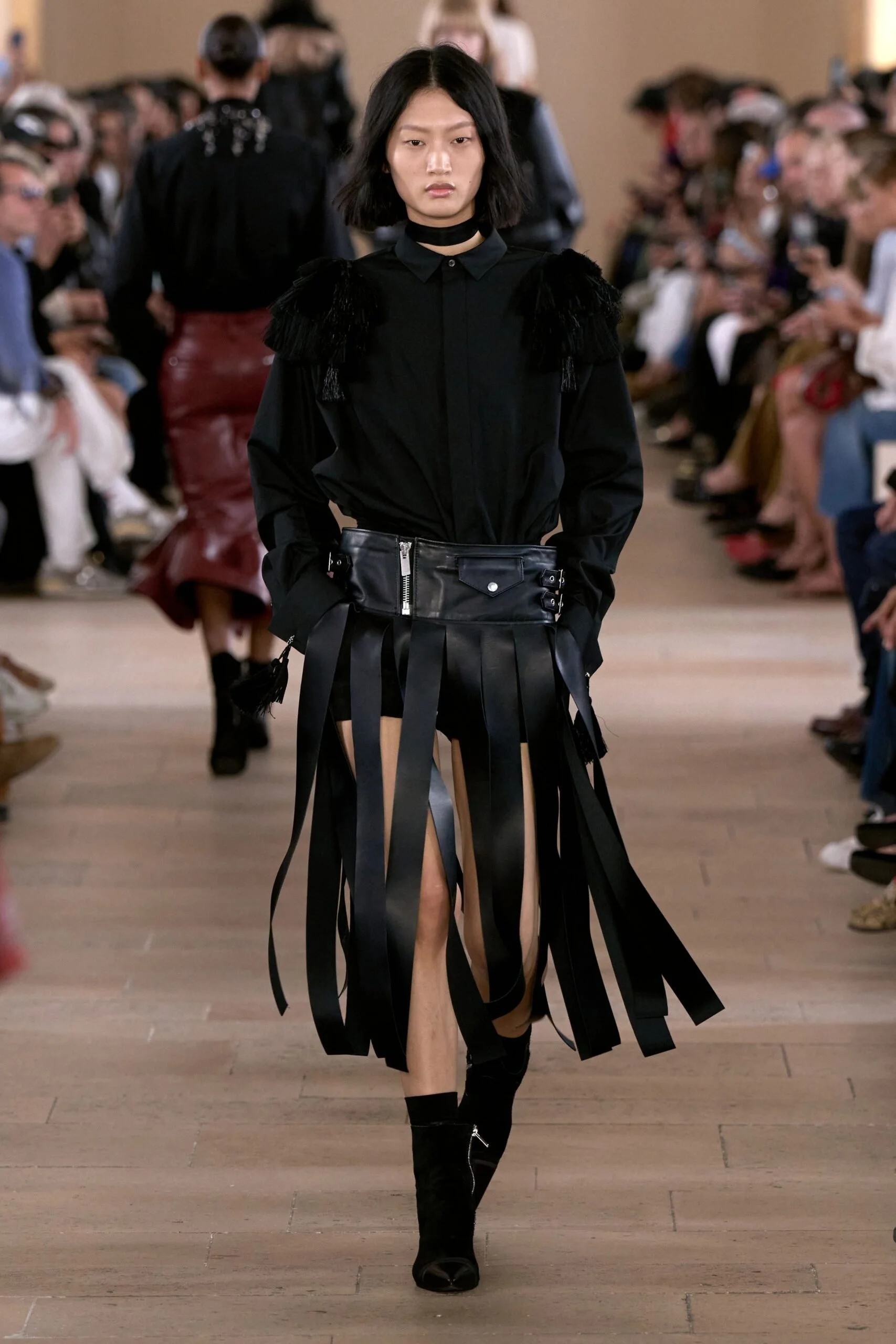 sacai-spring-2027-ready-to-wear-look-11-scaled.jpg