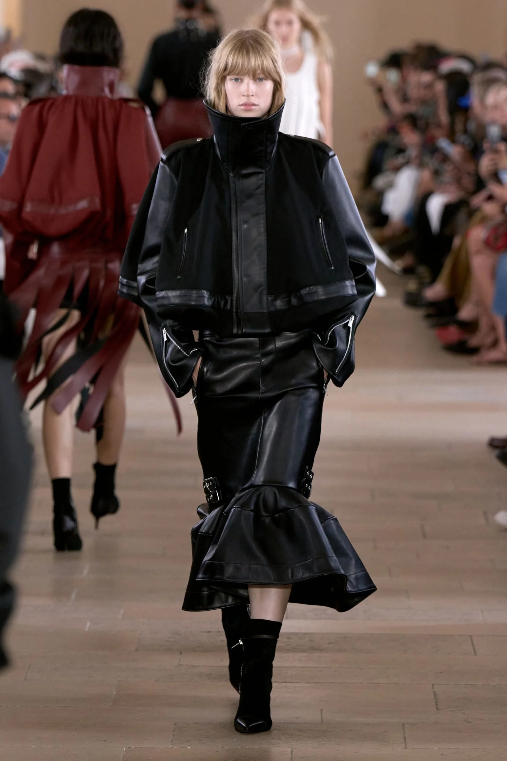 sacai-spring-2027-ready-to-wear-look-12-scaled.jpg
