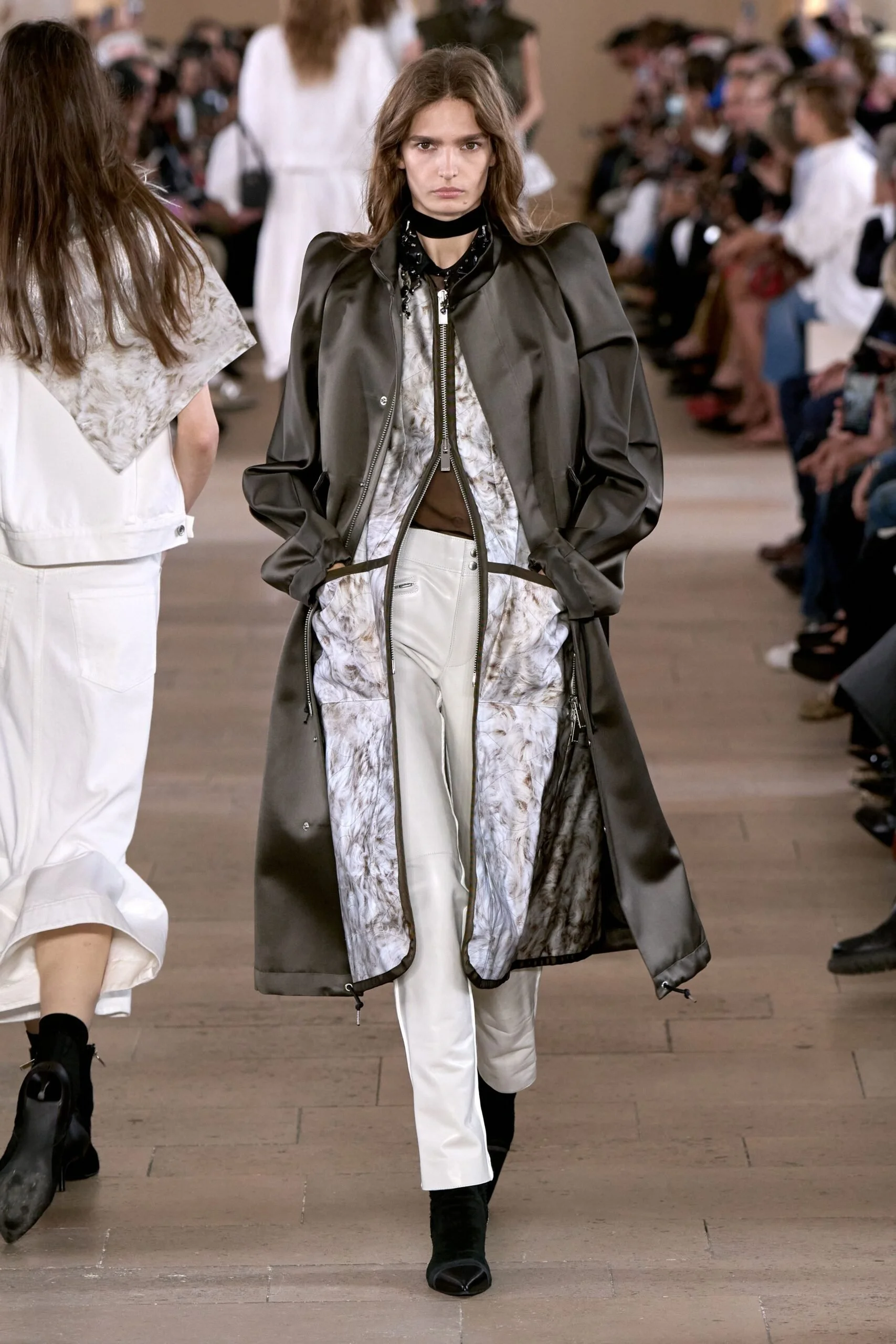 sacai-spring-2027-ready-to-wear-look-17-scaled.jpg