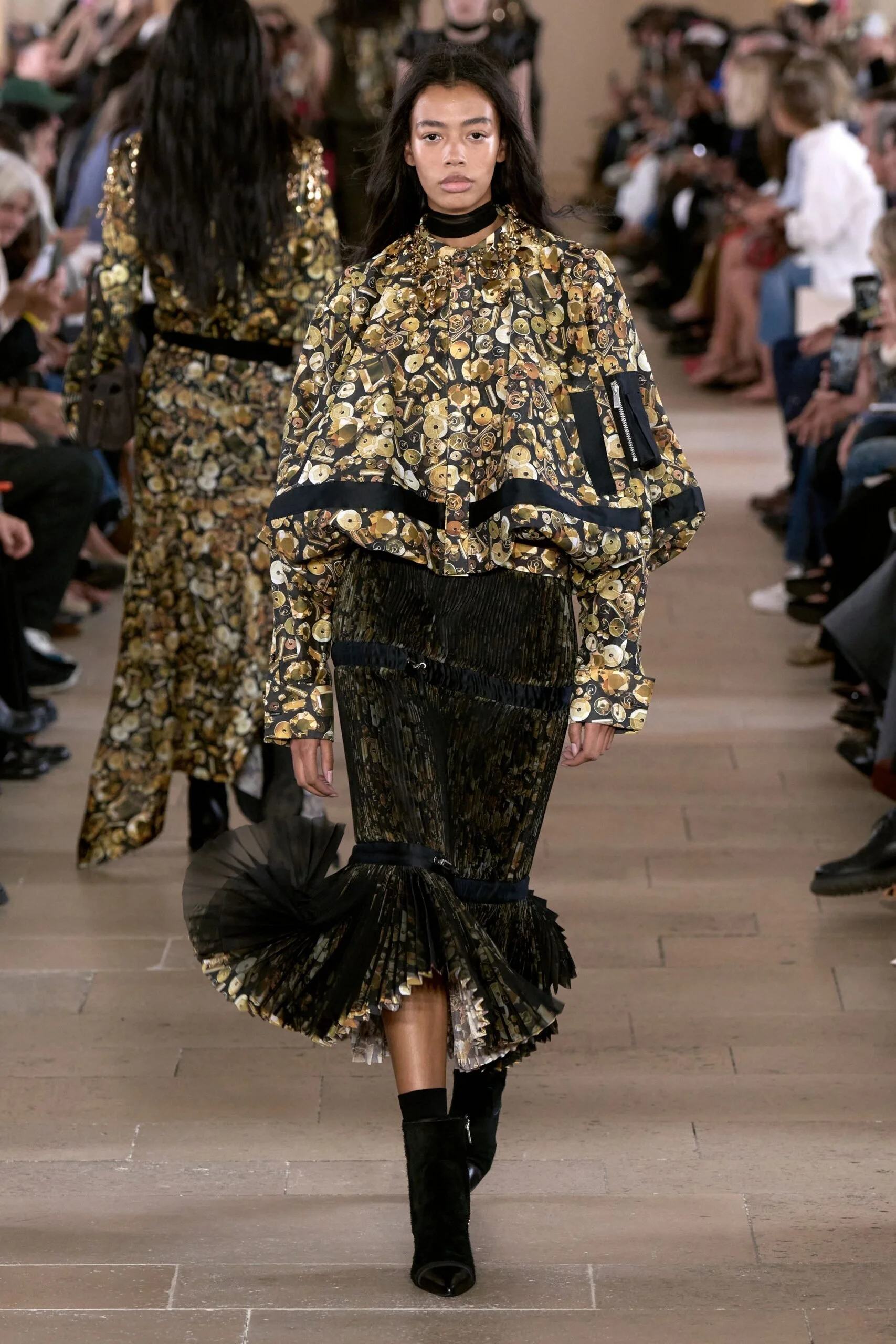 sacai-spring-2027-ready-to-wear-look-21-scaled.jpg