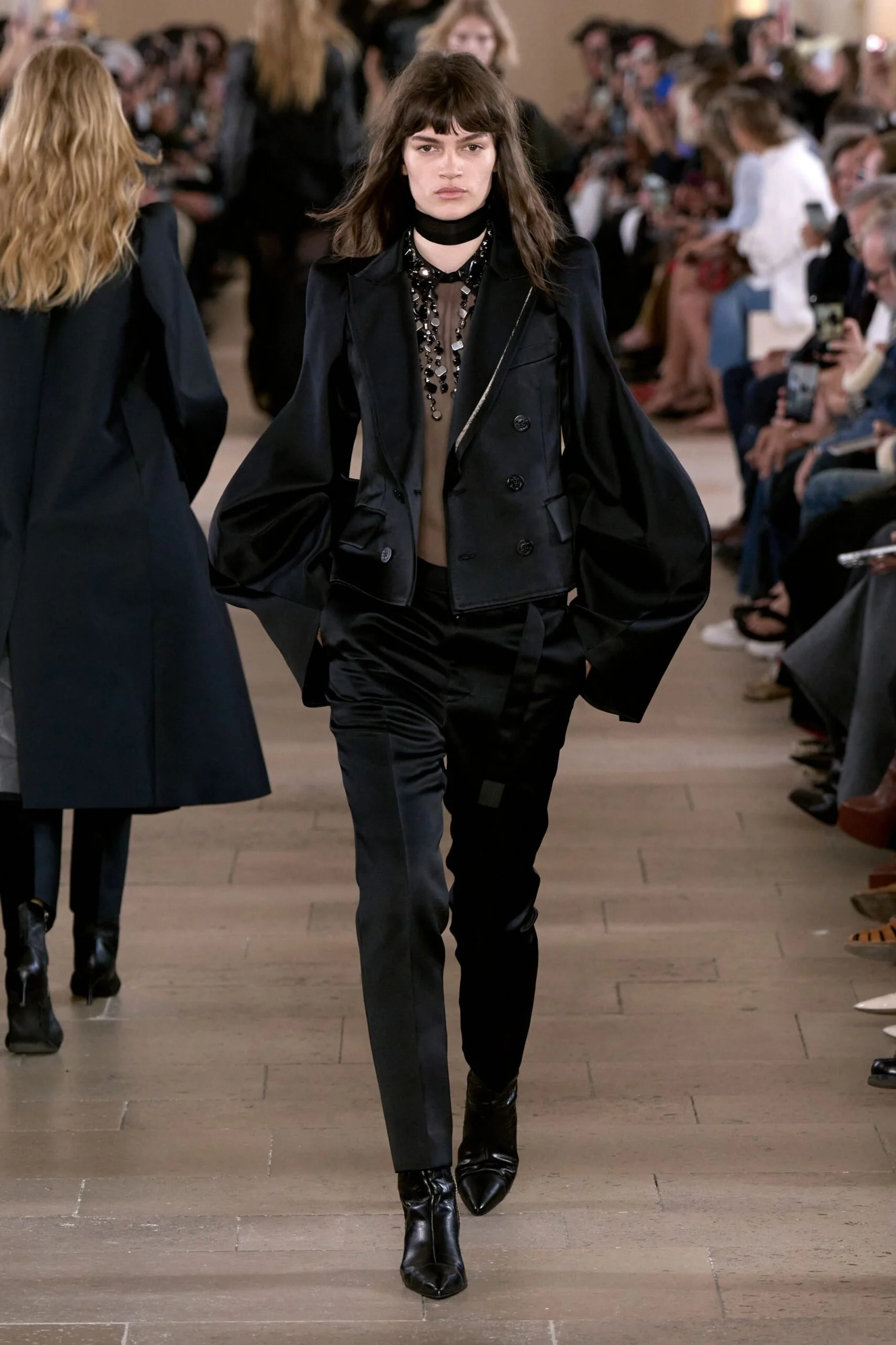 sacai-spring-2027-ready-to-wear-look-28-scaled.jpg