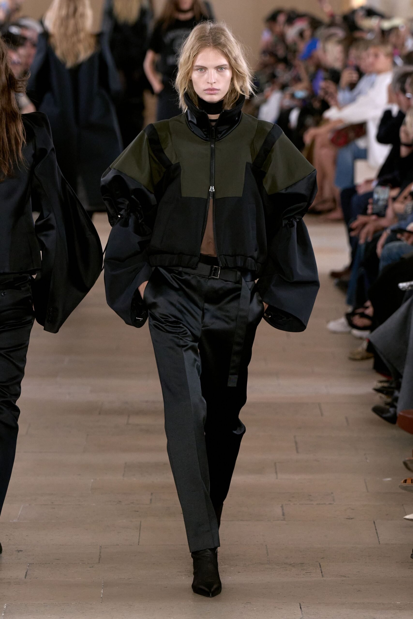 sacai-spring-2027-ready-to-wear-look-29-scaled.jpg