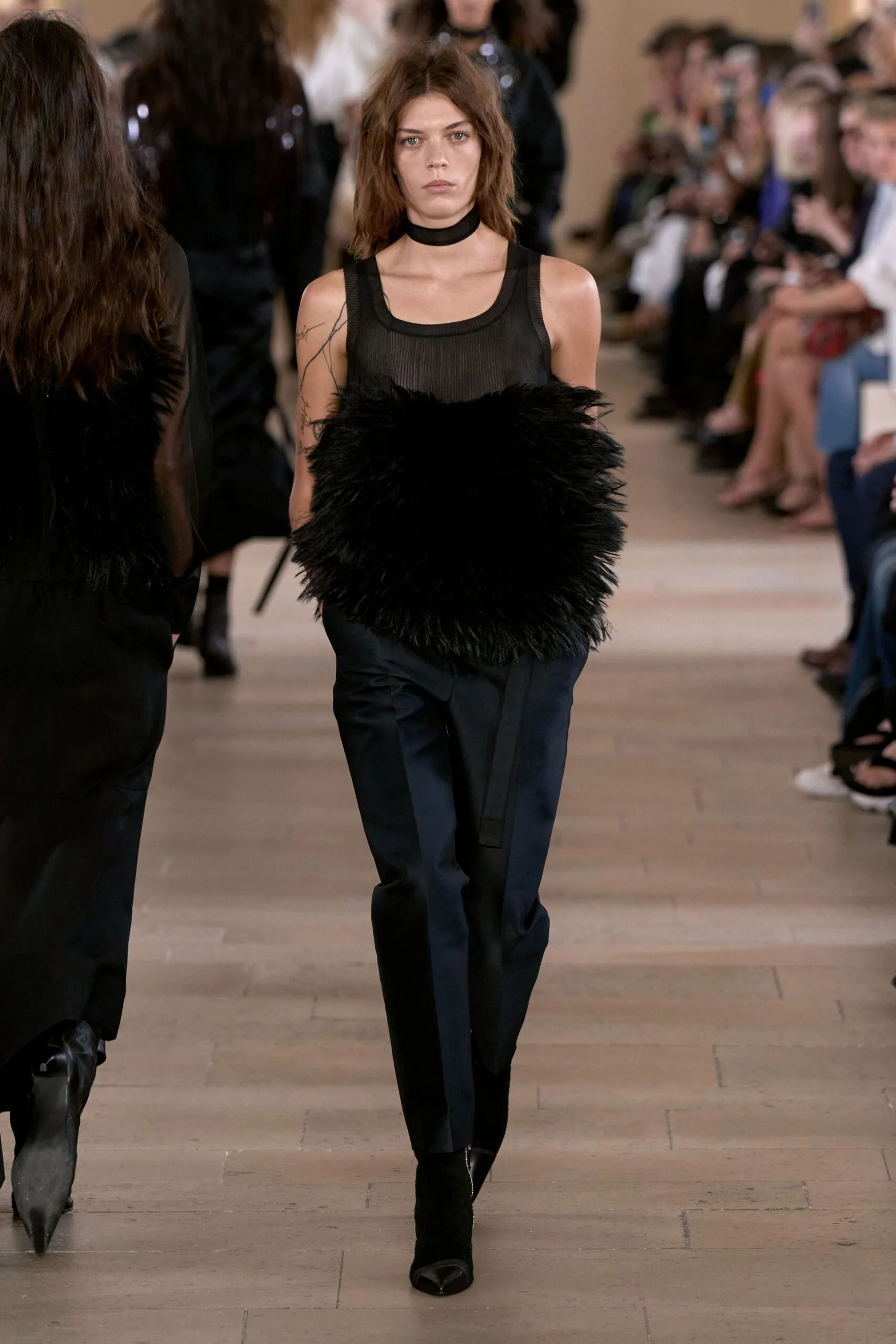 sacai-spring-2027-ready-to-wear-look-41-scaled.jpg