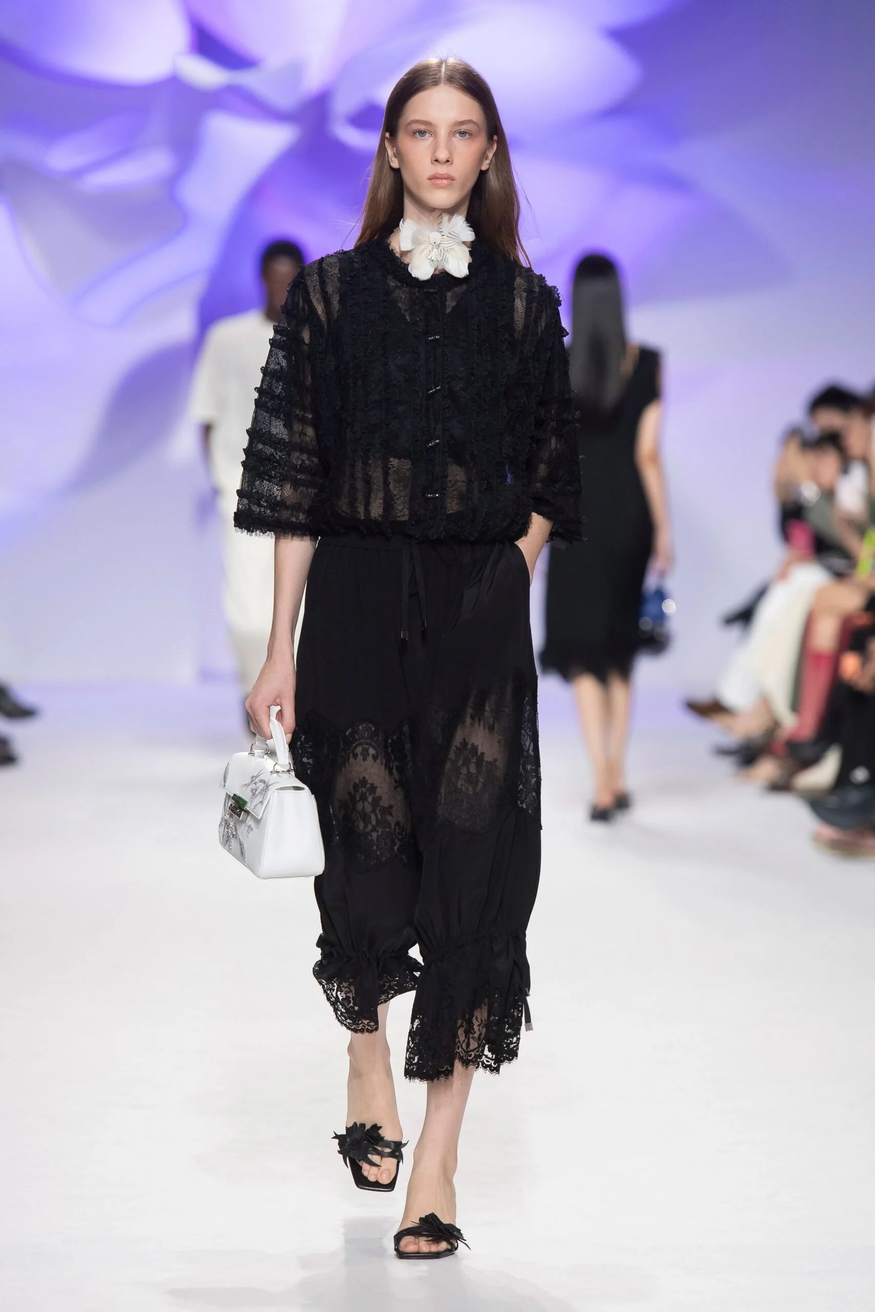 shiatzy-chen-spring-2027-ready-to-wear-look-17-scaled.jpg
