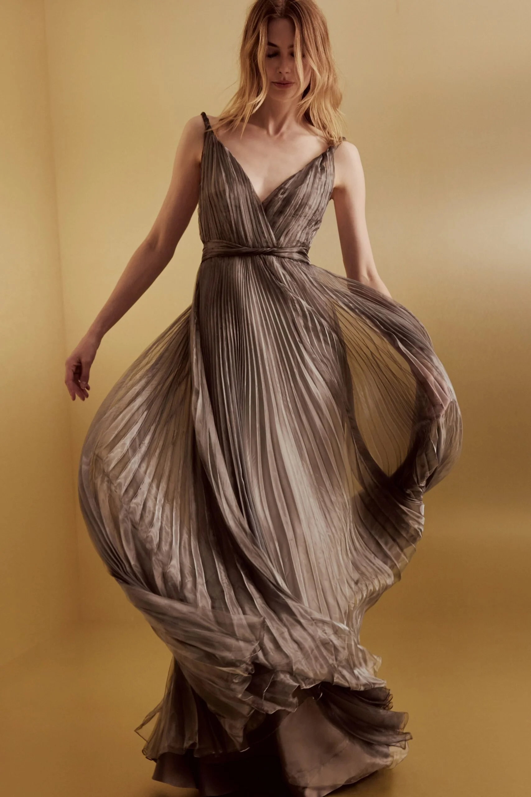 jenny-packham-spring-2027-ready-to-wear-look-20-scaled.jpg