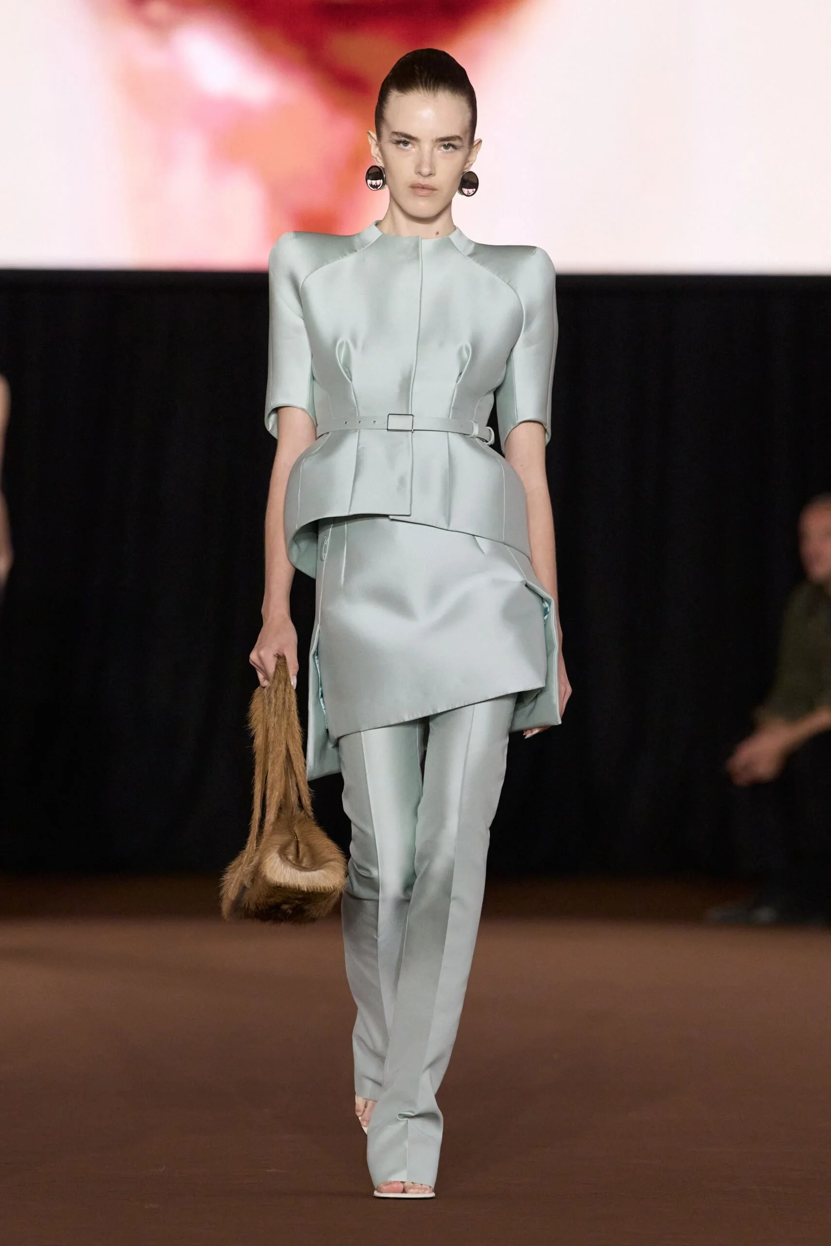 mugler-spring-2027-ready-to-wear-look-16-scaled.jpg