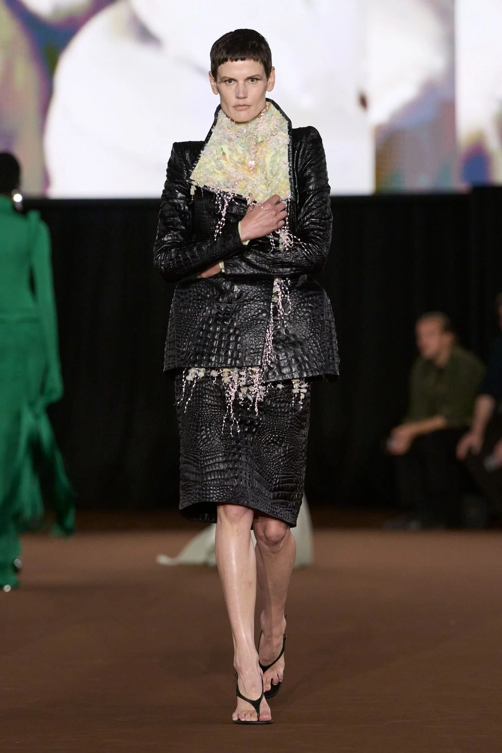mugler-spring-2027-ready-to-wear-look-18-scaled.jpg