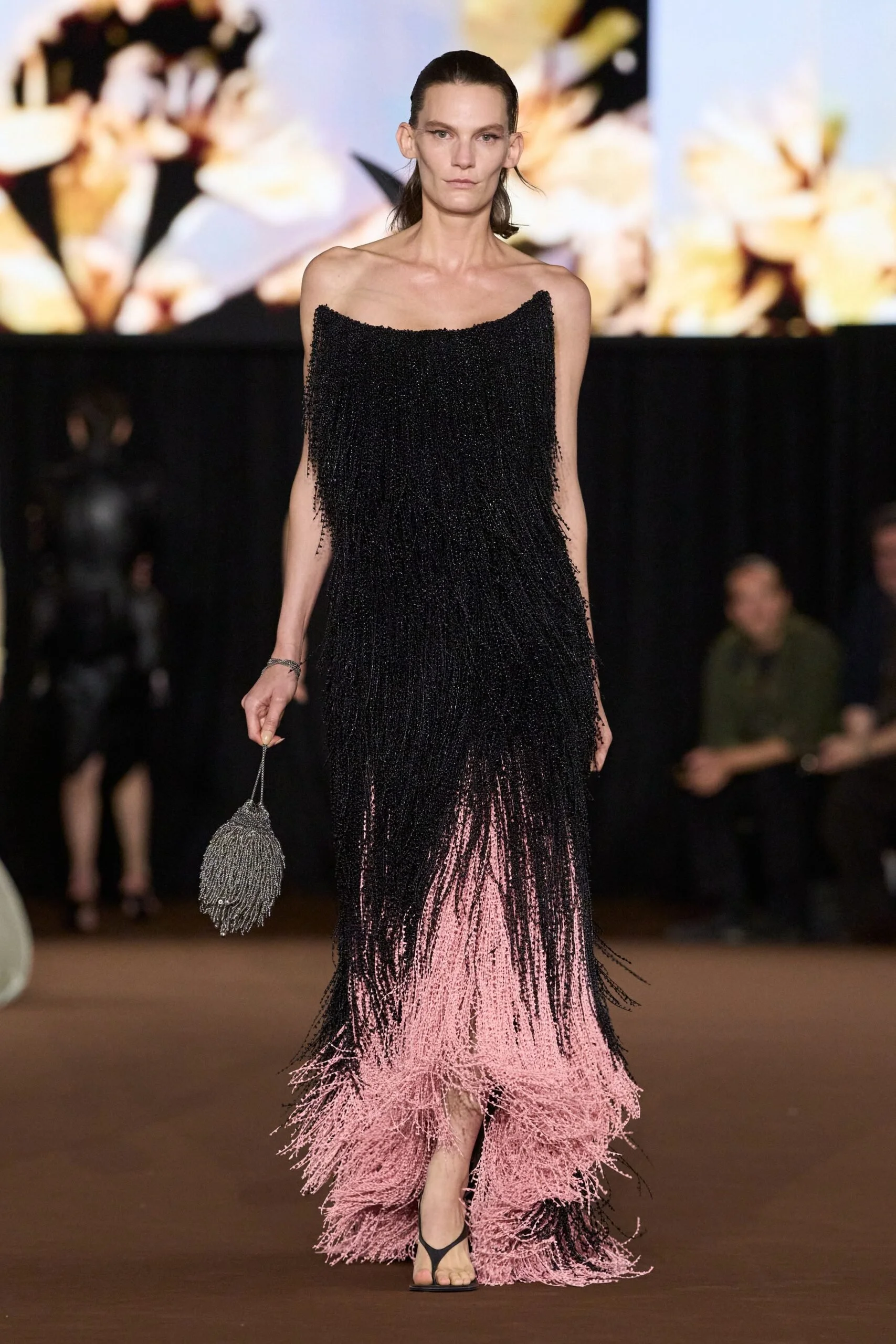 mugler-spring-2027-ready-to-wear-look-26-scaled.jpg