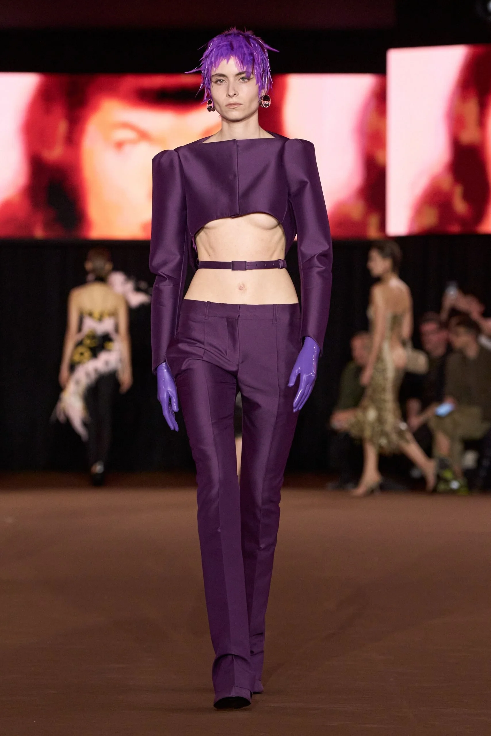 mugler-spring-2027-ready-to-wear-look-37-scaled.jpg