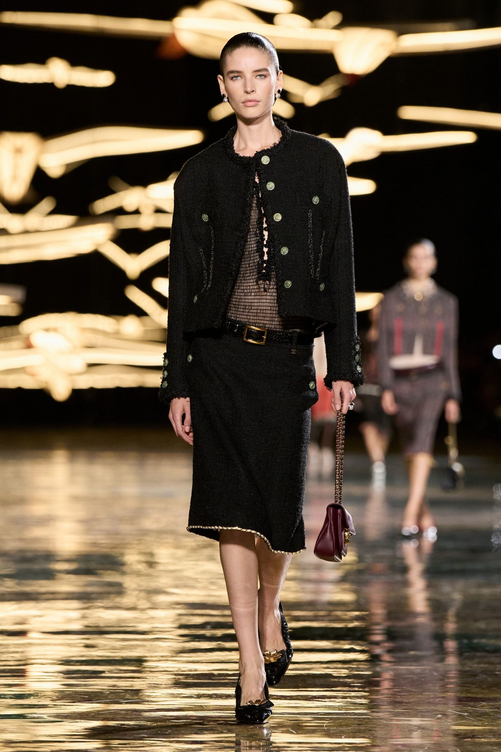 chanel-spring-2027-ready-to-wear-look-03-scaled.jpg