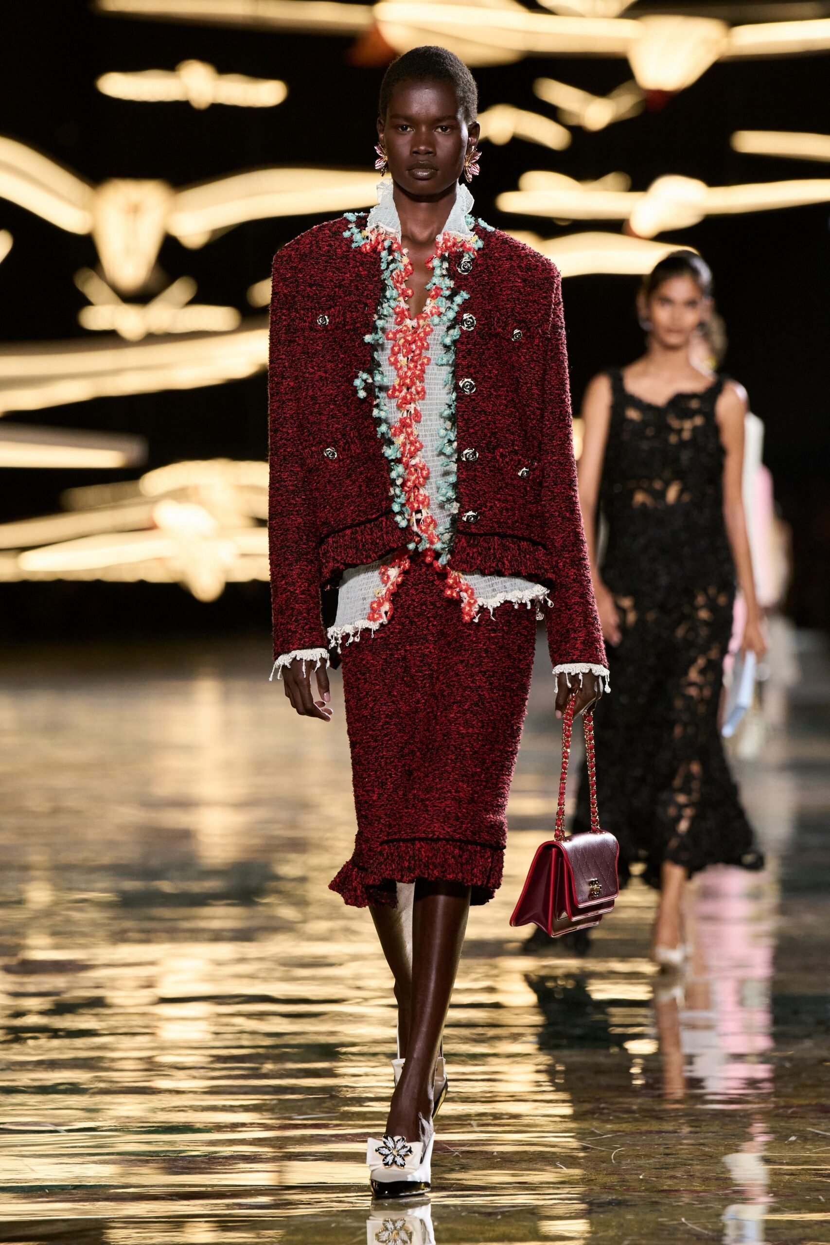 chanel-spring-2027-ready-to-wear-look-09-scaled.jpg