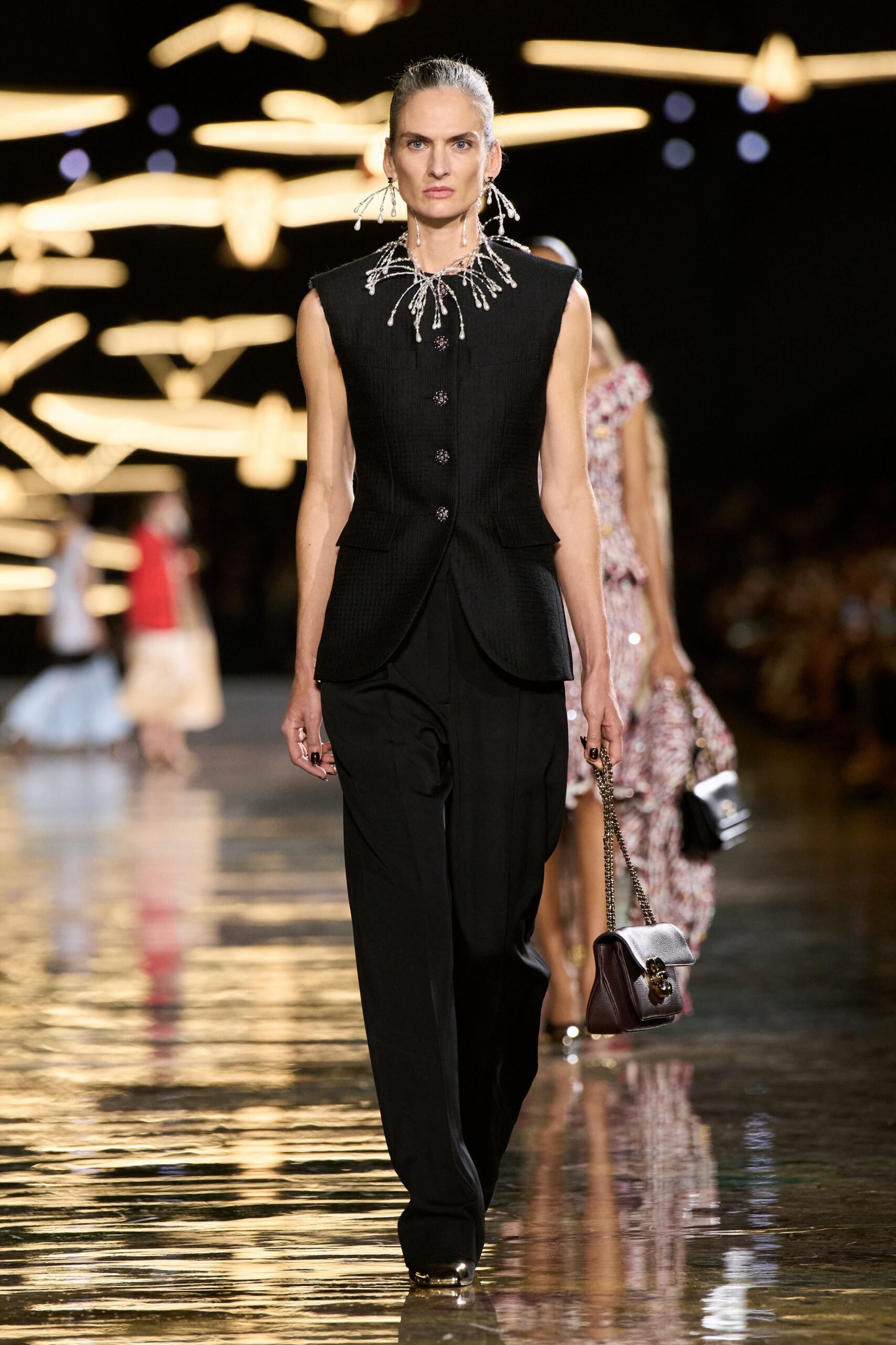 chanel-spring-2027-ready-to-wear-look-38-scaled.jpg