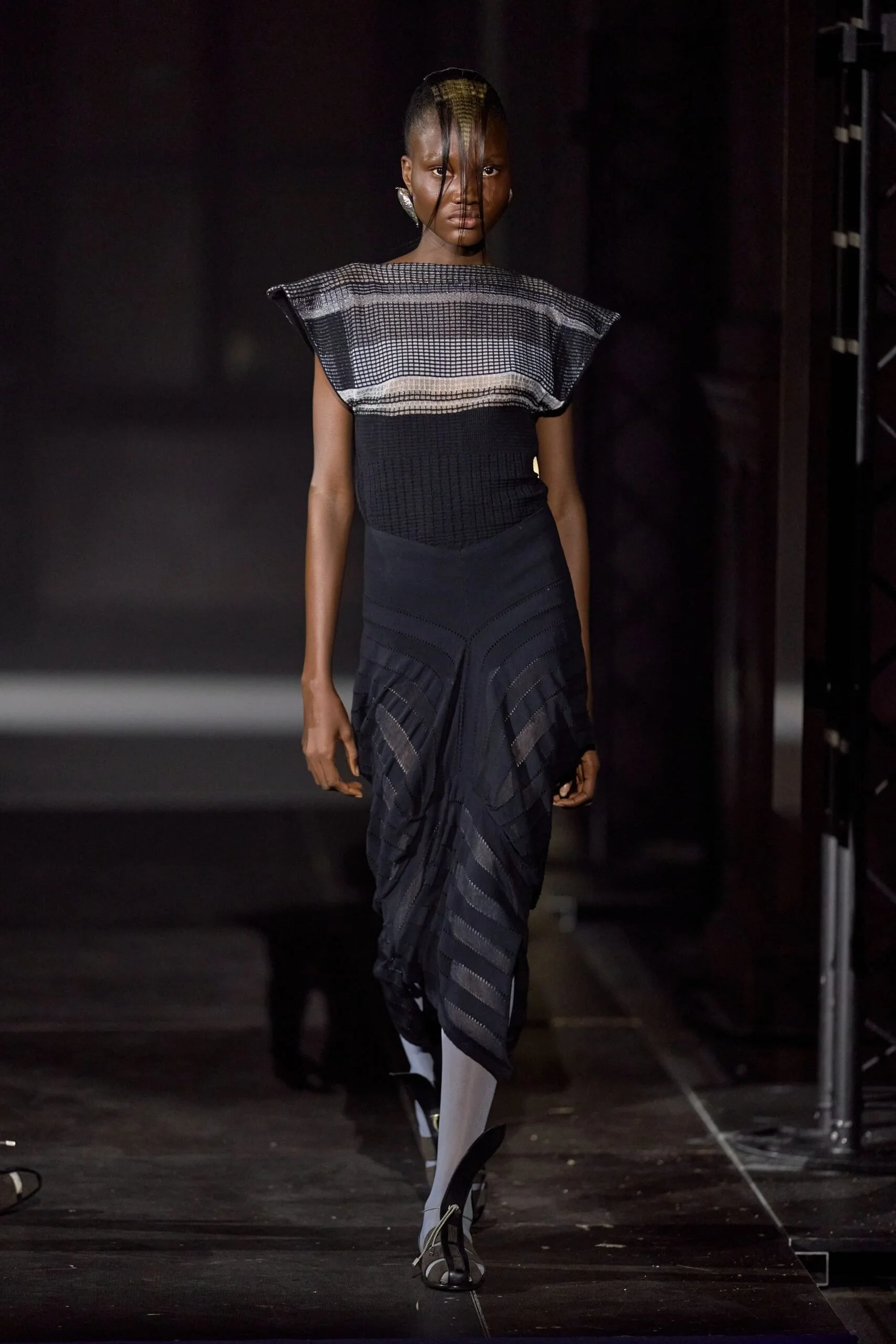 kiko-kostadinov-spring-2027-ready-to-wear-look-10-scaled.jpg