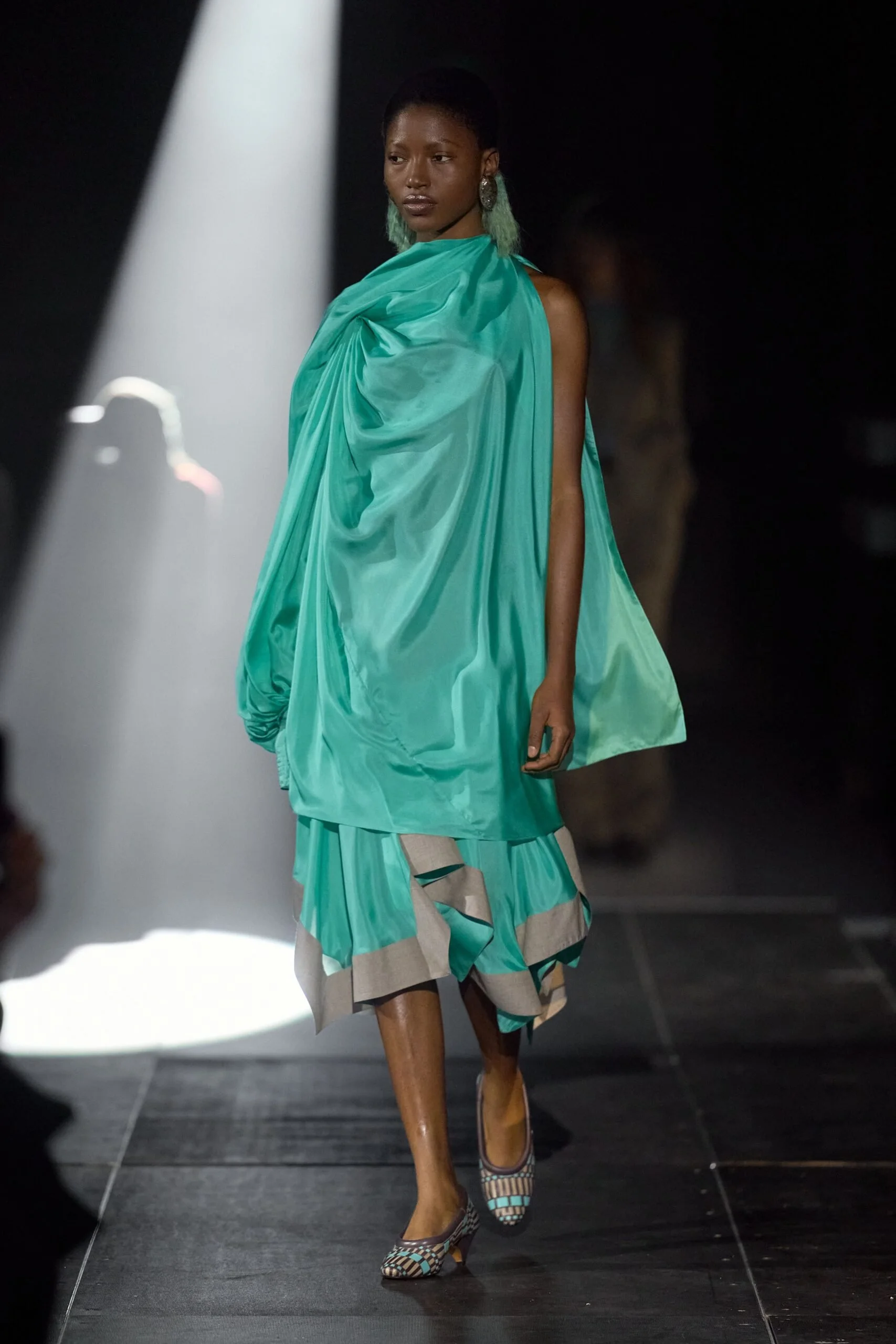 kiko-kostadinov-spring-2027-ready-to-wear-look-17-scaled.jpg