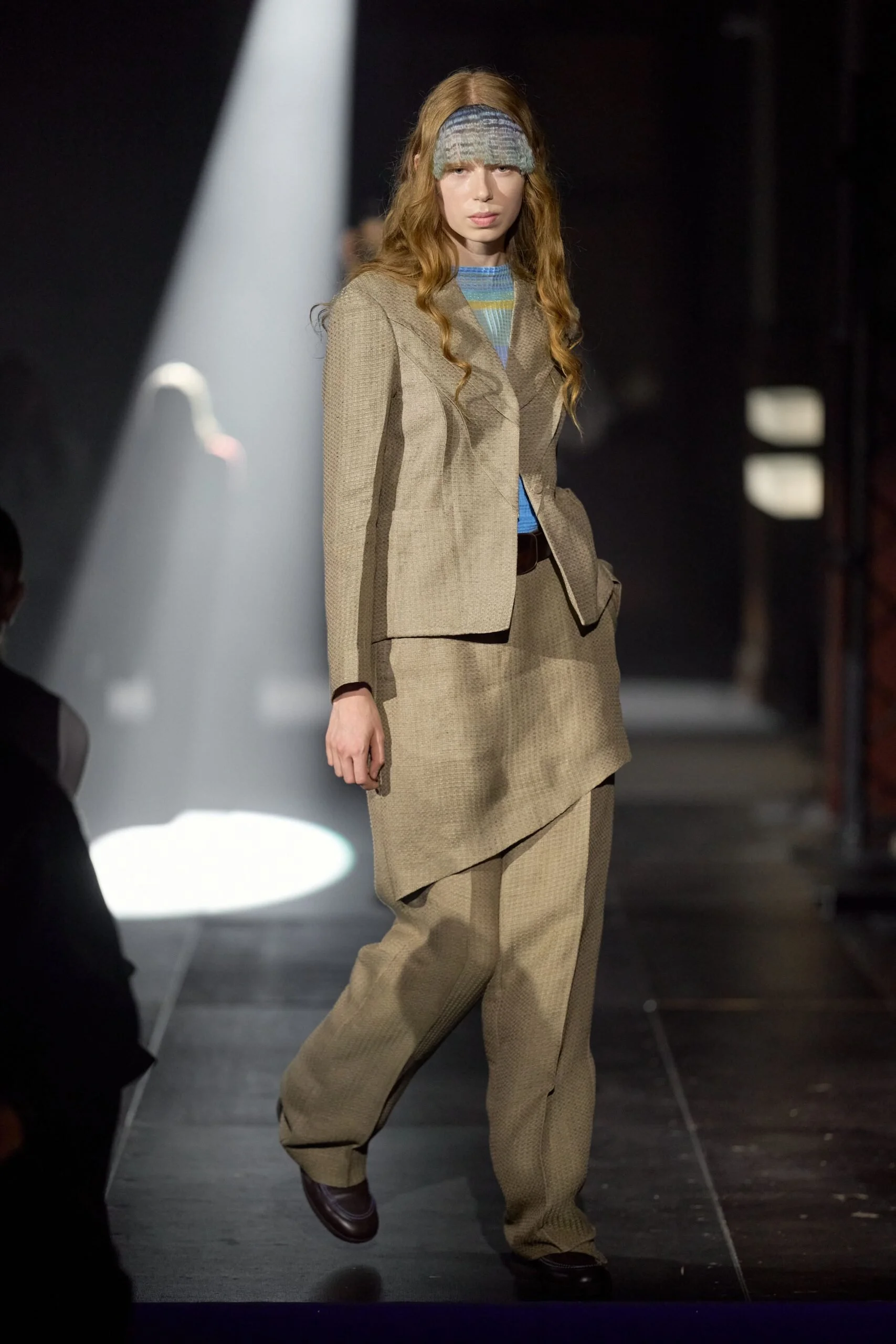 kiko-kostadinov-spring-2027-ready-to-wear-look-18-scaled.jpg