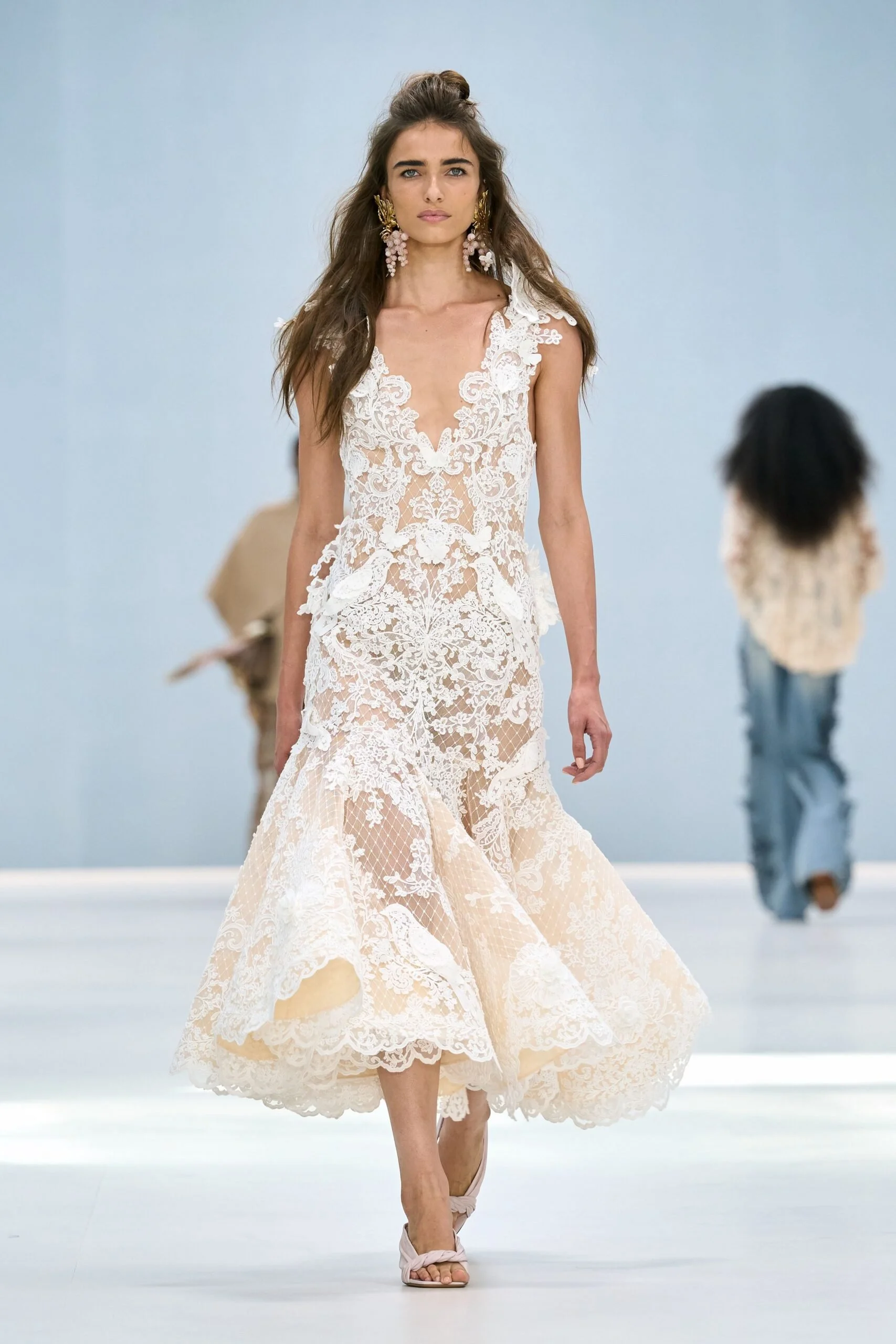 zimmermann-spring-2027-ready-to-wear-look-22-scaled.jpg