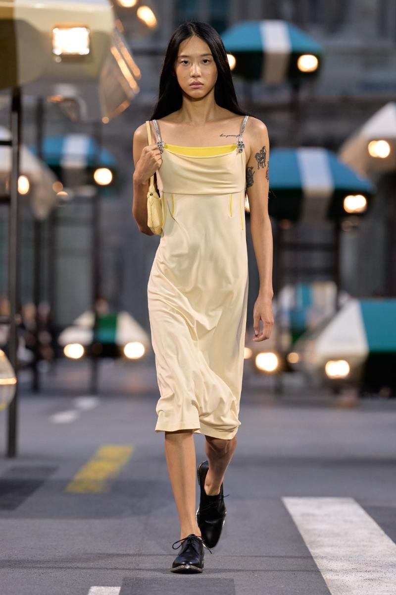 00005-louis-vuitton-spring-2027-ready-to-wear-credit-gorunway.jpg