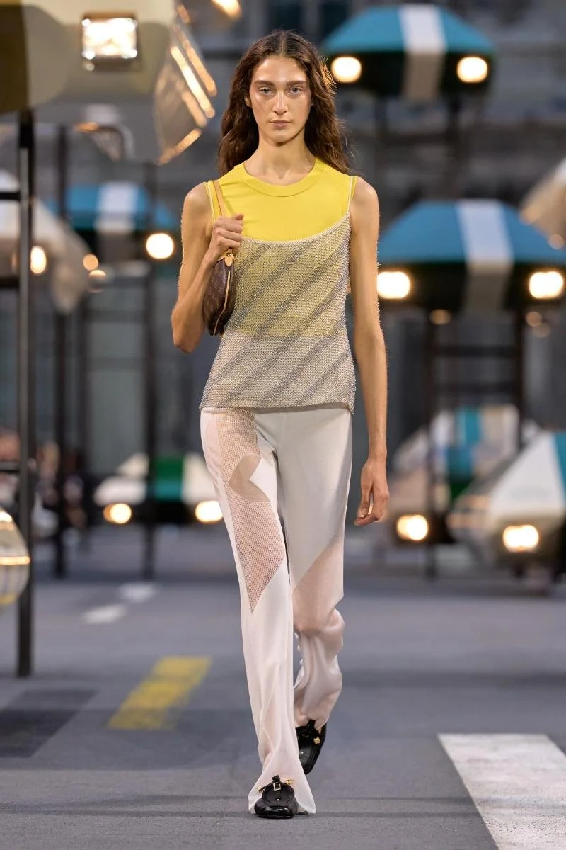 00006-louis-vuitton-spring-2027-ready-to-wear-credit-gorunway.jpg