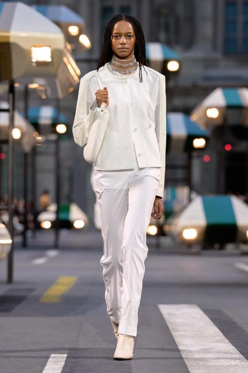 00009-louis-vuitton-spring-2027-ready-to-wear-credit-gorunway.jpg