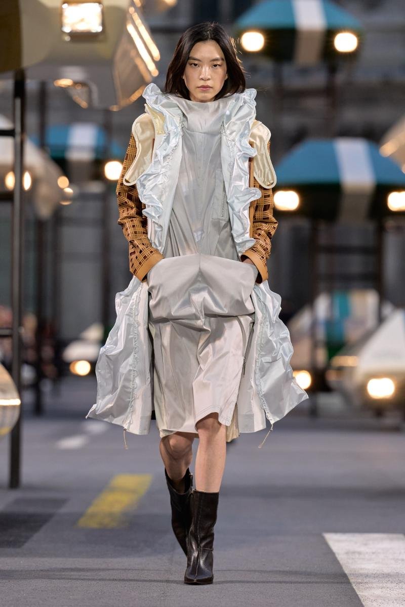 00012-louis-vuitton-spring-2027-ready-to-wear-credit-gorunway.jpg