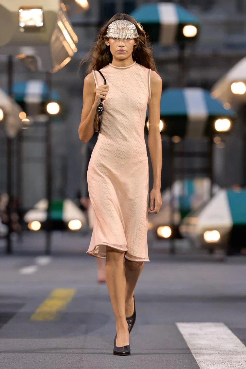 00016-louis-vuitton-spring-2027-ready-to-wear-credit-gorunway.jpg