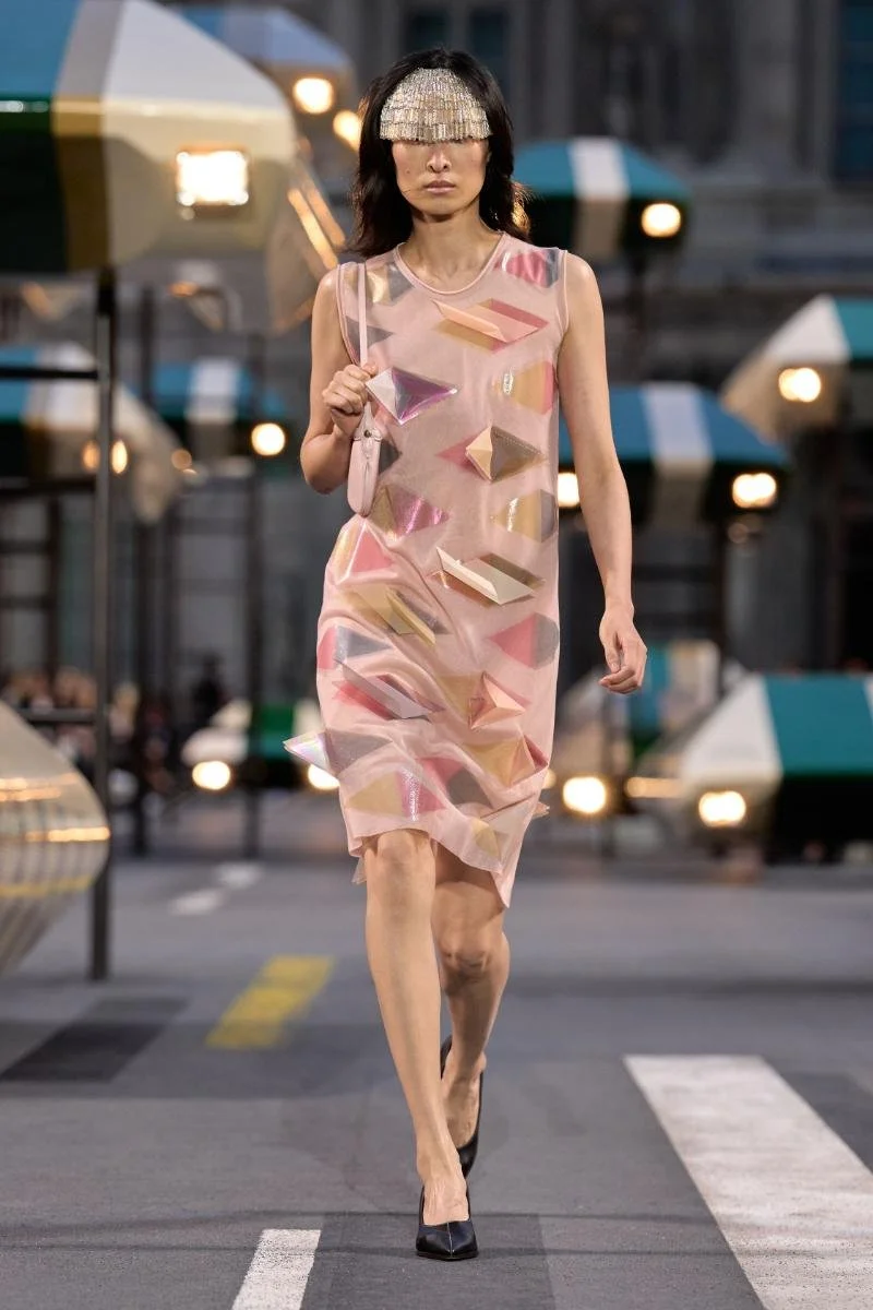 00021-louis-vuitton-spring-2027-ready-to-wear-credit-gorunway.jpg