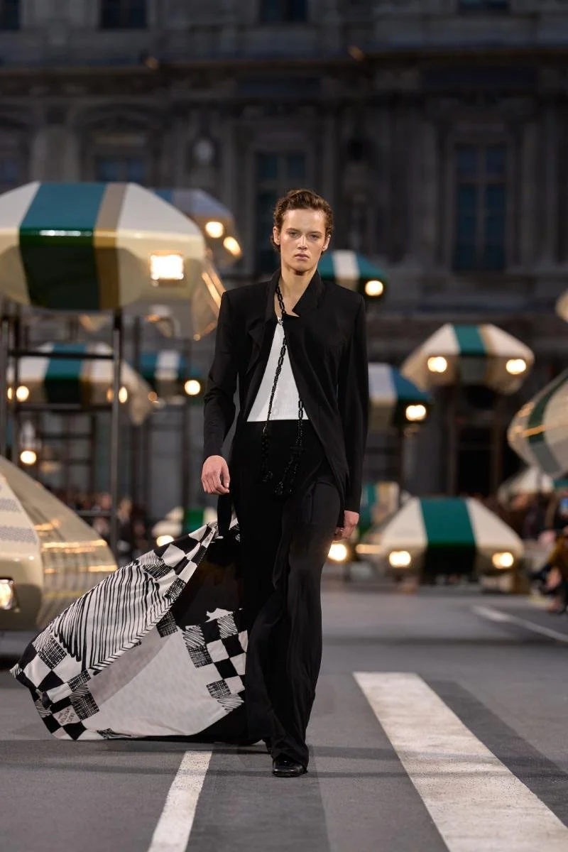 00048-louis-vuitton-spring-2027-ready-to-wear-credit-gorunway.jpg