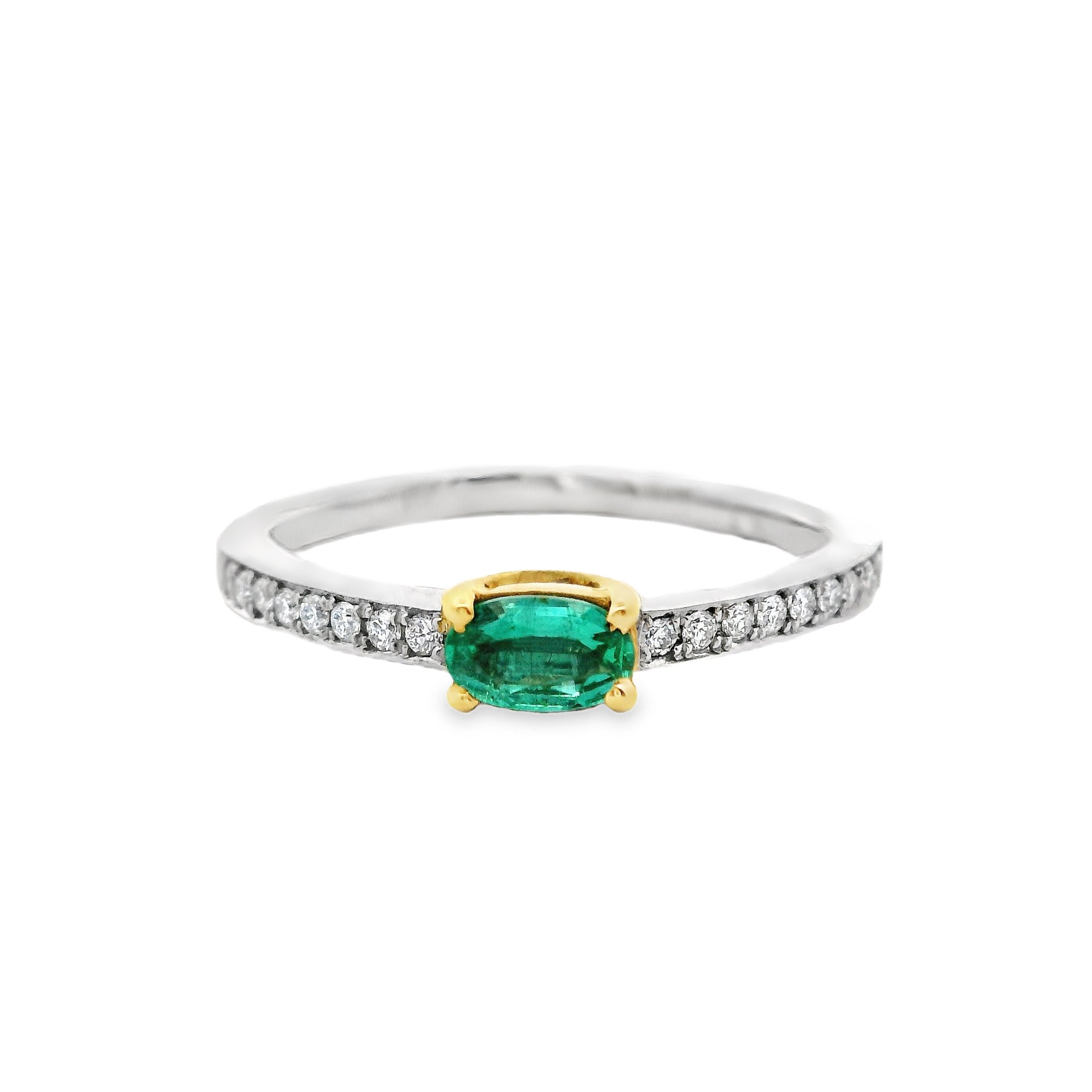 Platinum & 18ct Yellow Gold Claw Set East-West Oval Emerald Single Stone Ring, with Diamond Shoulders