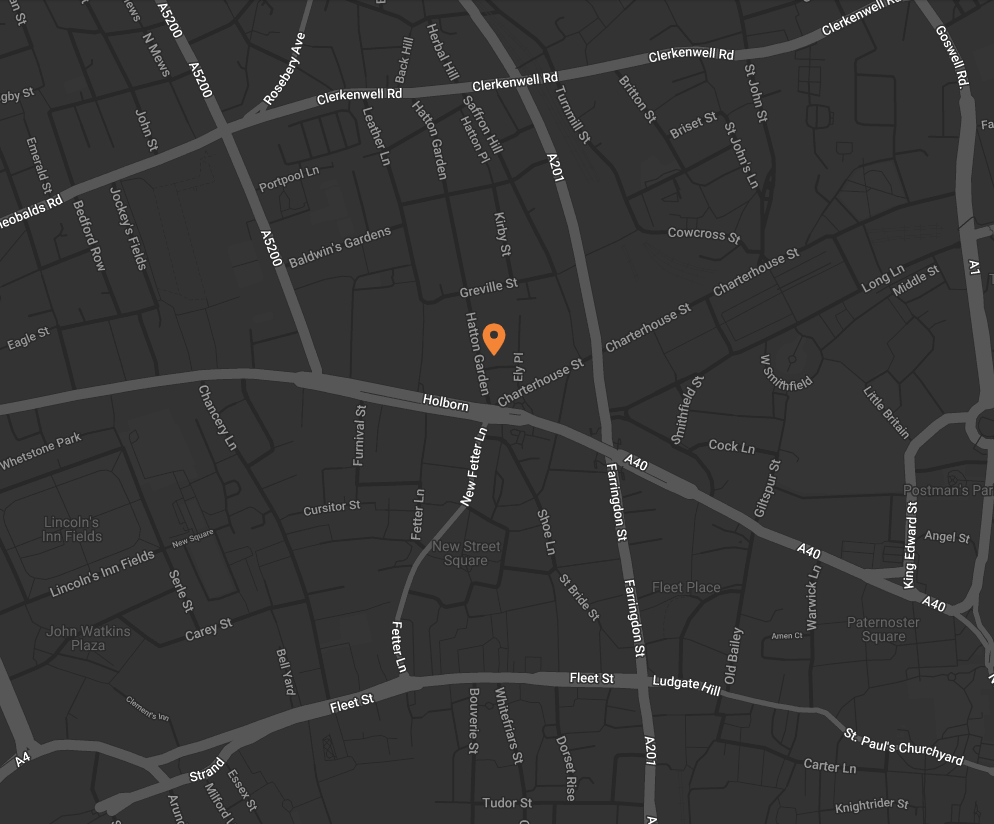 Dark map showing streets and roads in a city, with labeled streets such as Clerkwnell Rd, Charterhouse St, Fleet St, and Farringdon St.