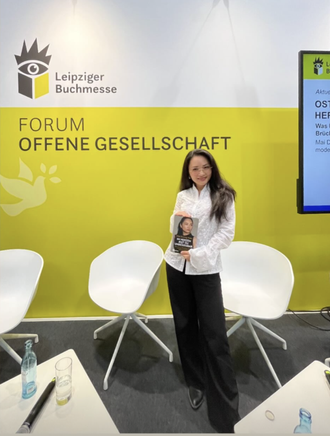 styled actress & author Mai Duong Kieu - Book  Release “Im Herzen bist du unbesiegbar” Leipziger Buchmesse
