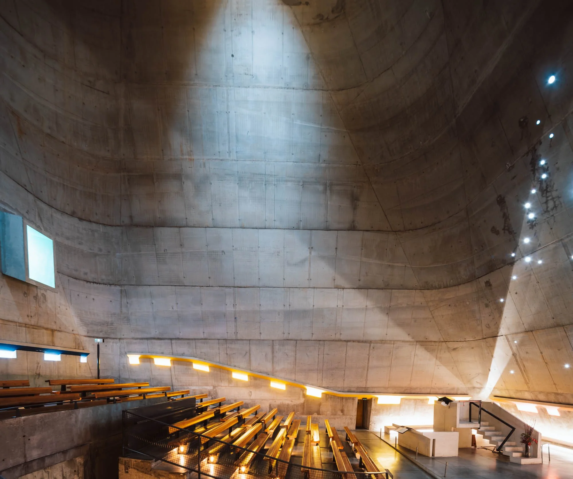 LDKphoto - Eglise St Pierre - Firminy - 24.jpg