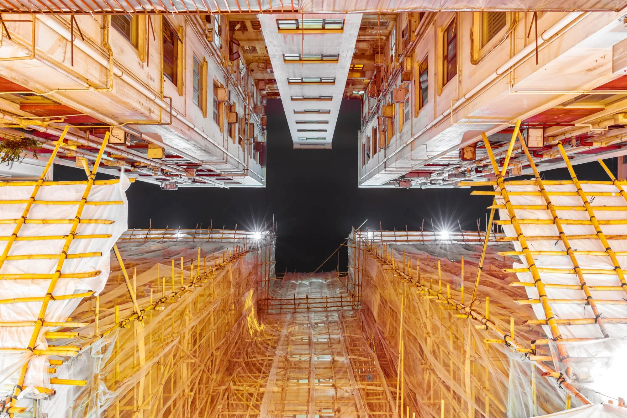 LDKphoto - Hong-Kong - Monster buildings - 08.jpg