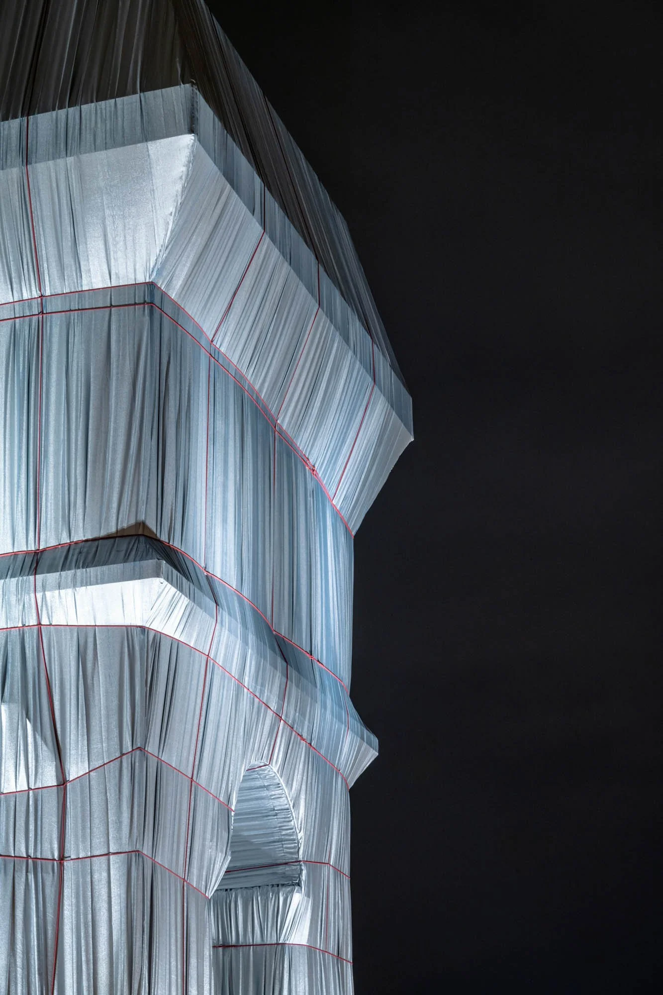 LDKphoto - Christo - Arc de triomphe warpped - 15.jpg