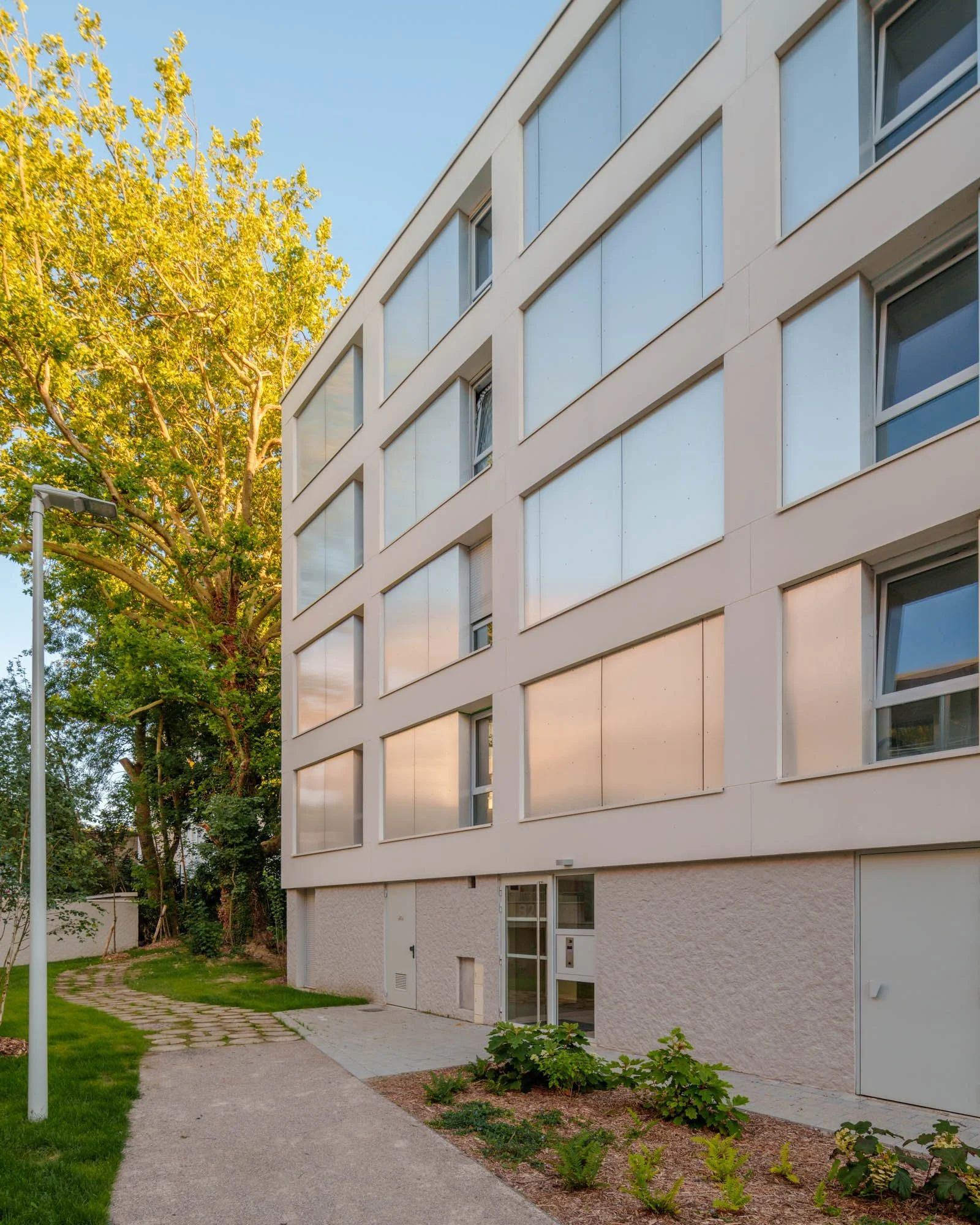 LDKphoto - Relief - Av de la Marne TG-56.jpg