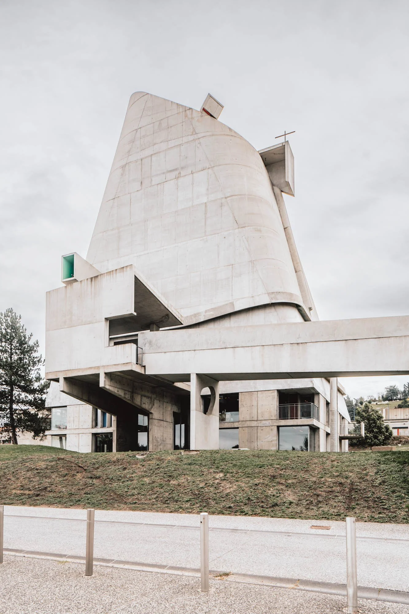 LDKphoto - Eglise St Pierre - Firminy - 11.jpg