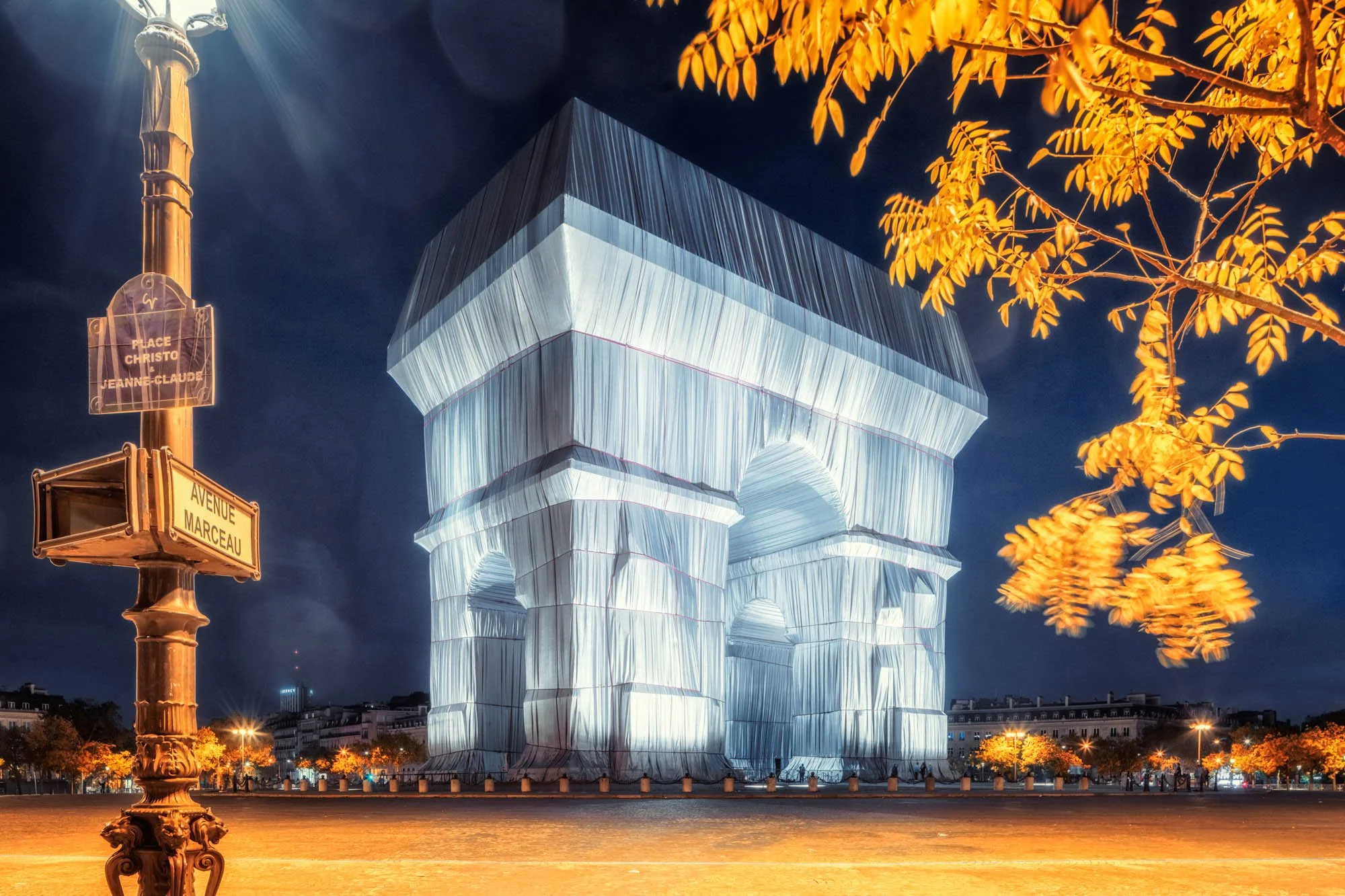 LDKphoto - Christo - Arc de triomphe warpped - 18.jpg