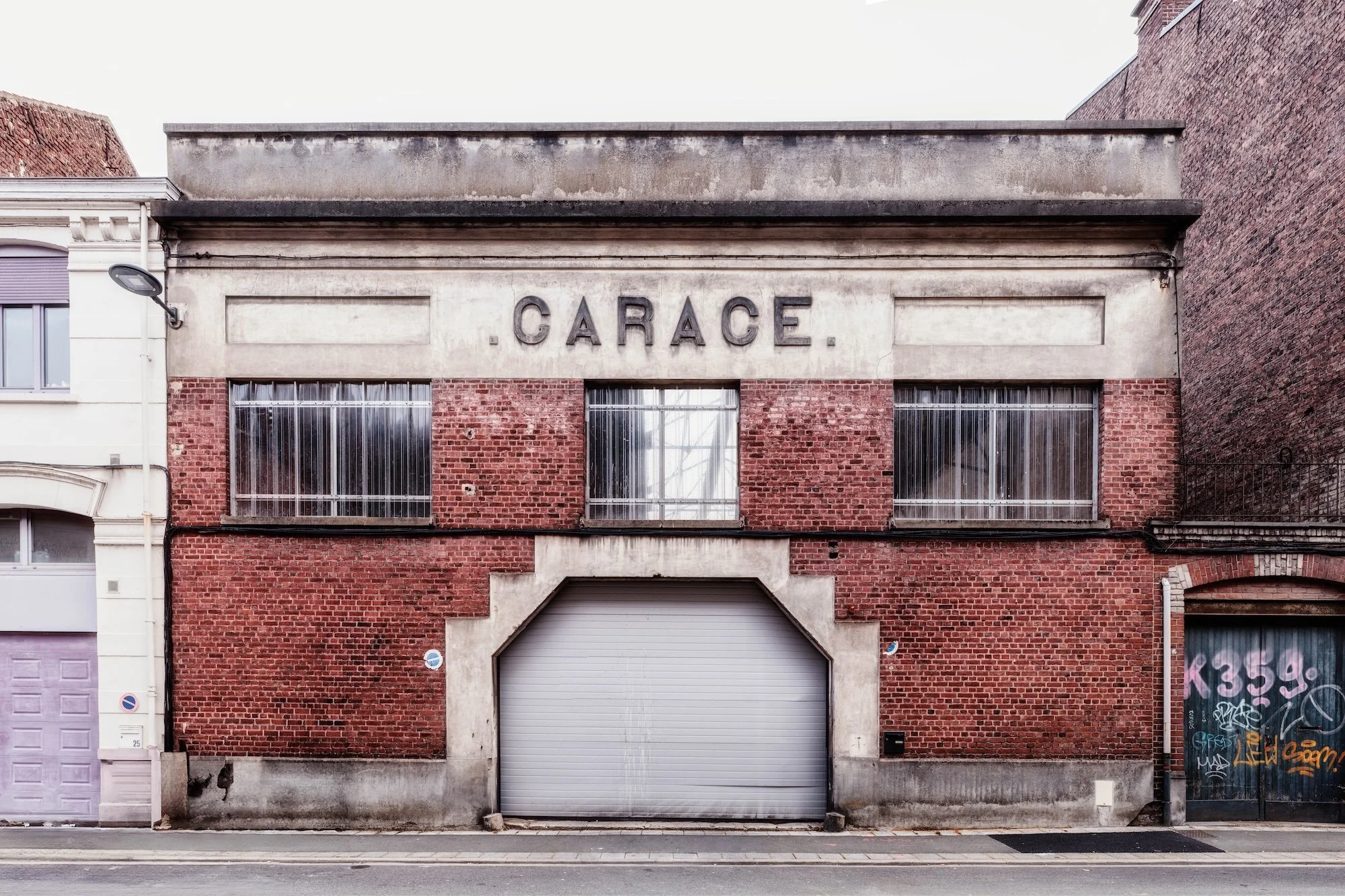 rue et place du Trichon-LDKphoto - Garage-rue du Trichon-01.jpg