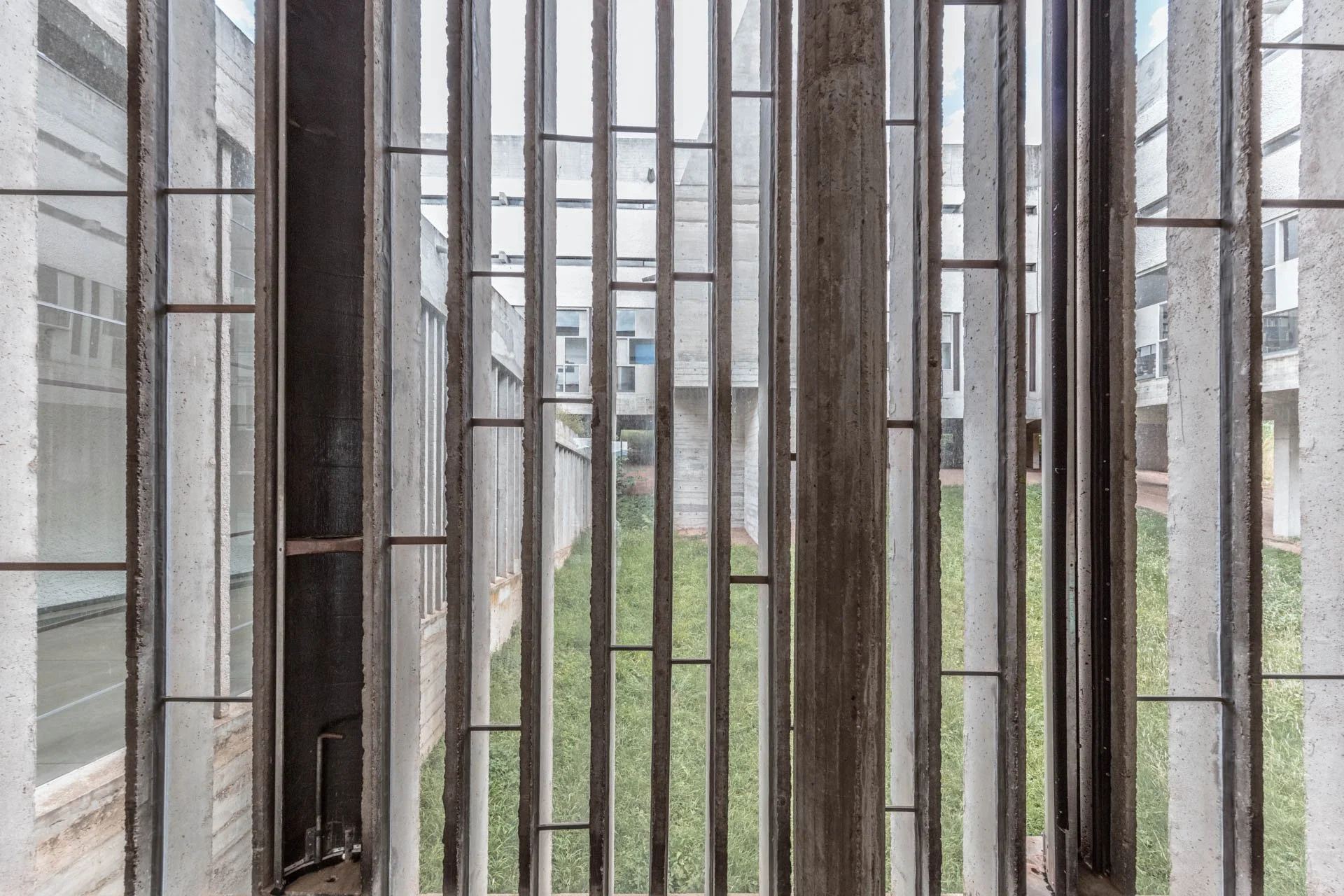 1955 - LDKphoto - La Tourette - 11.jpg