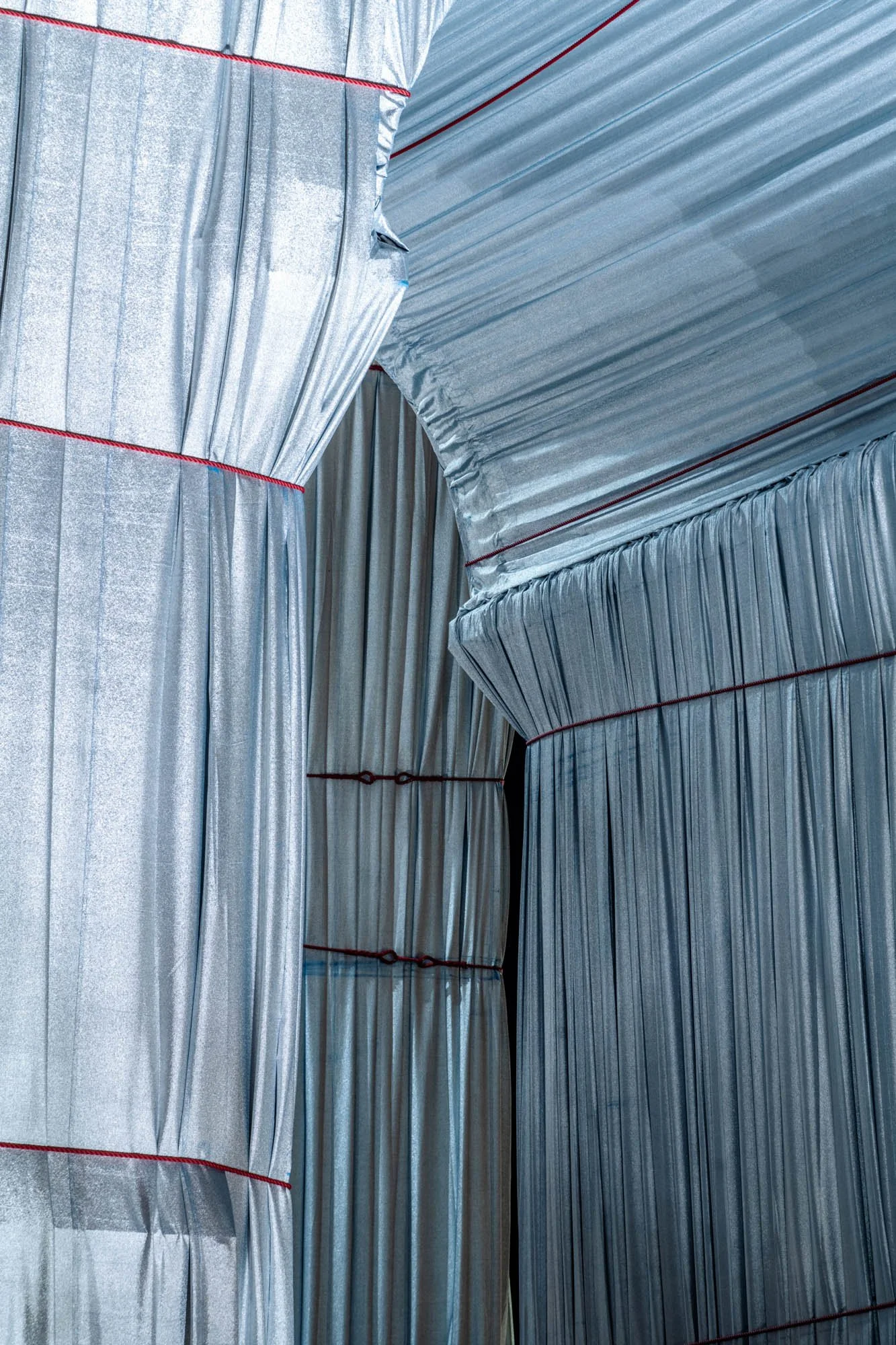 LDKphoto - Christo - Arc de triomphe warpped - 13.jpg