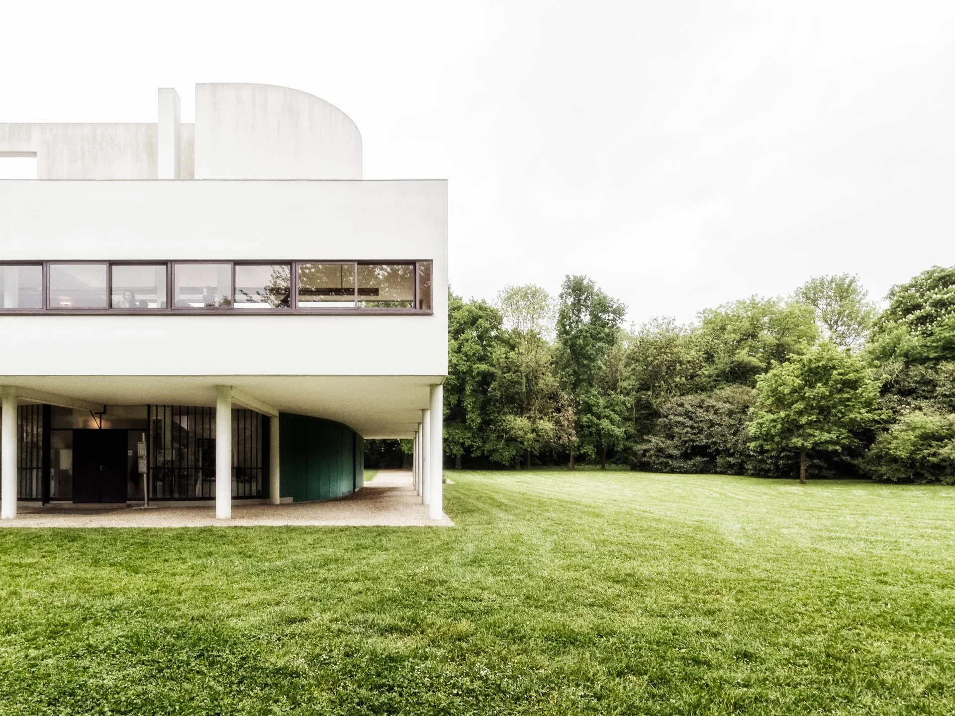 1931 - LDKphoto - Villa Savoy - 01.jpg